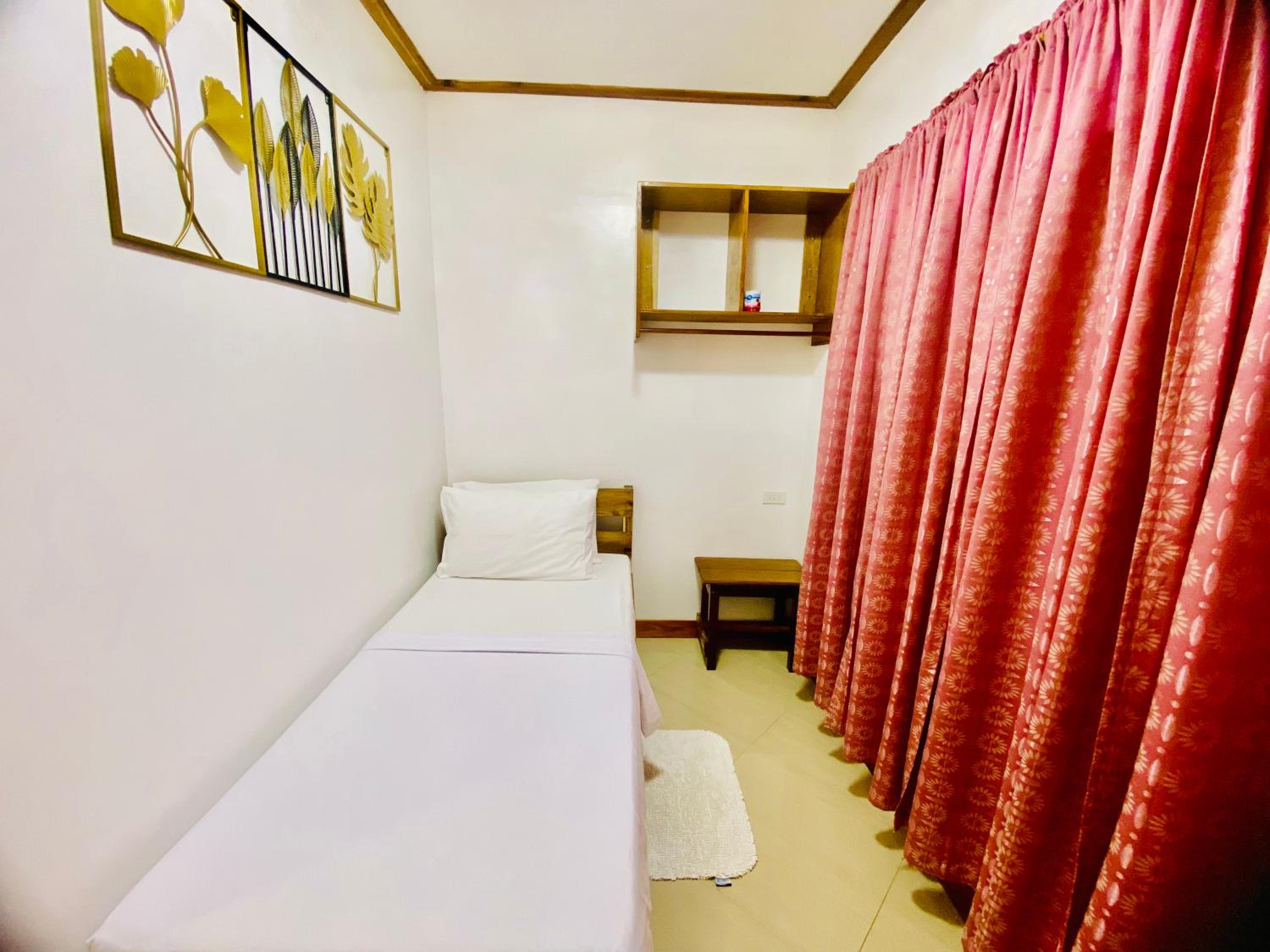 Standard Single Room photo 3