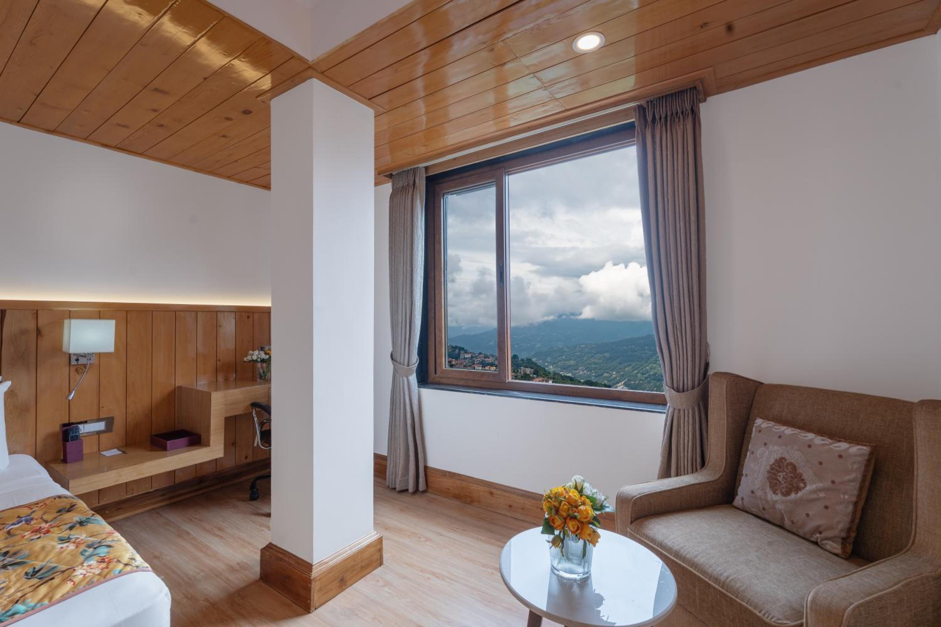 Deluxe View Room photo 3