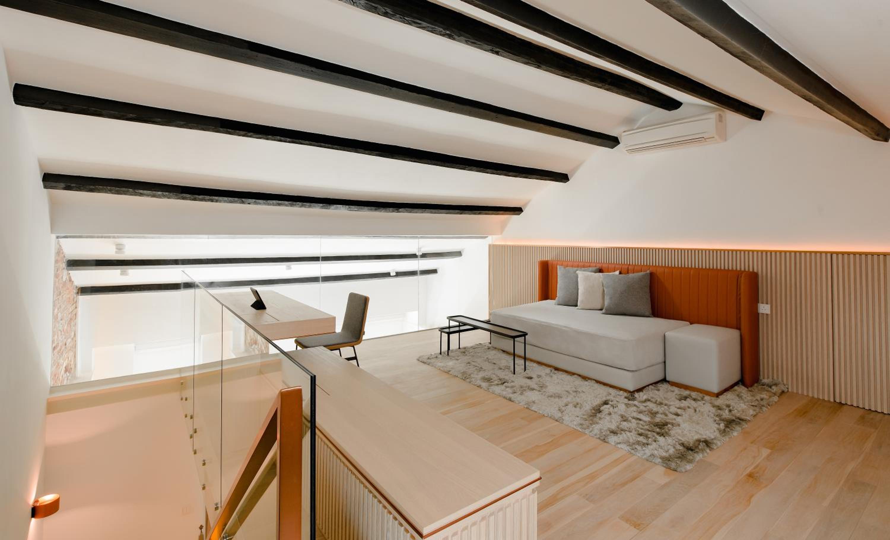 The Bartholdi Loft (Deluxe King Loft) - Photo 2