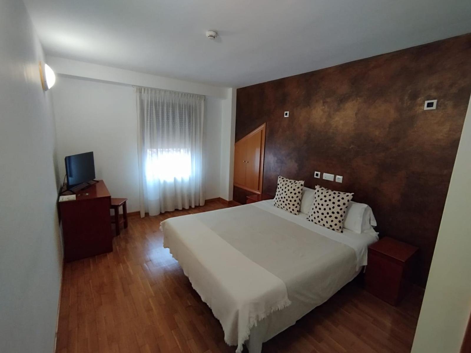 Habitación Estándar con Cama Queen