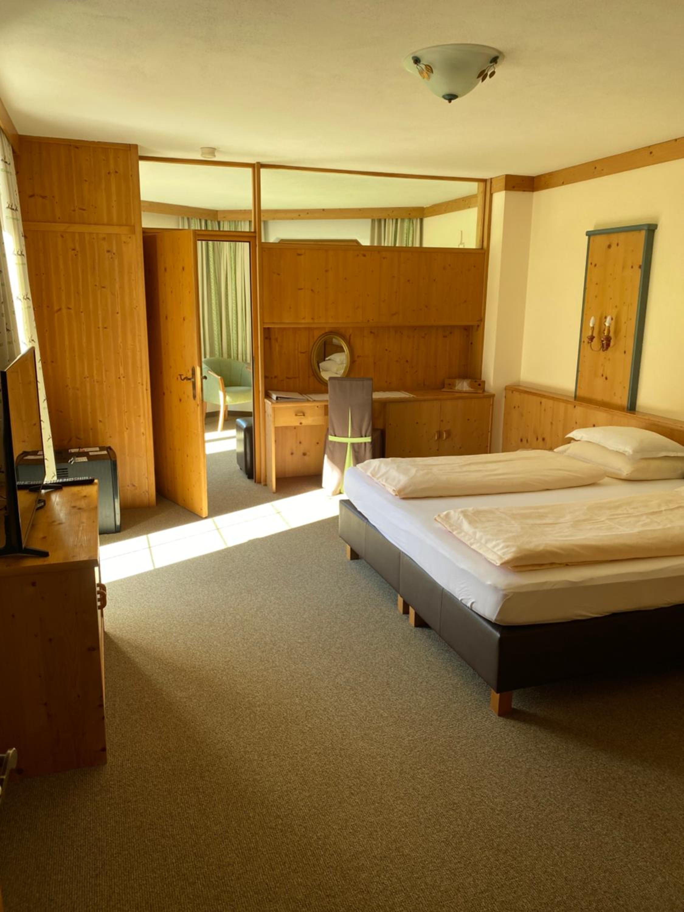 Studio Apartment with One Double Bed photo 1