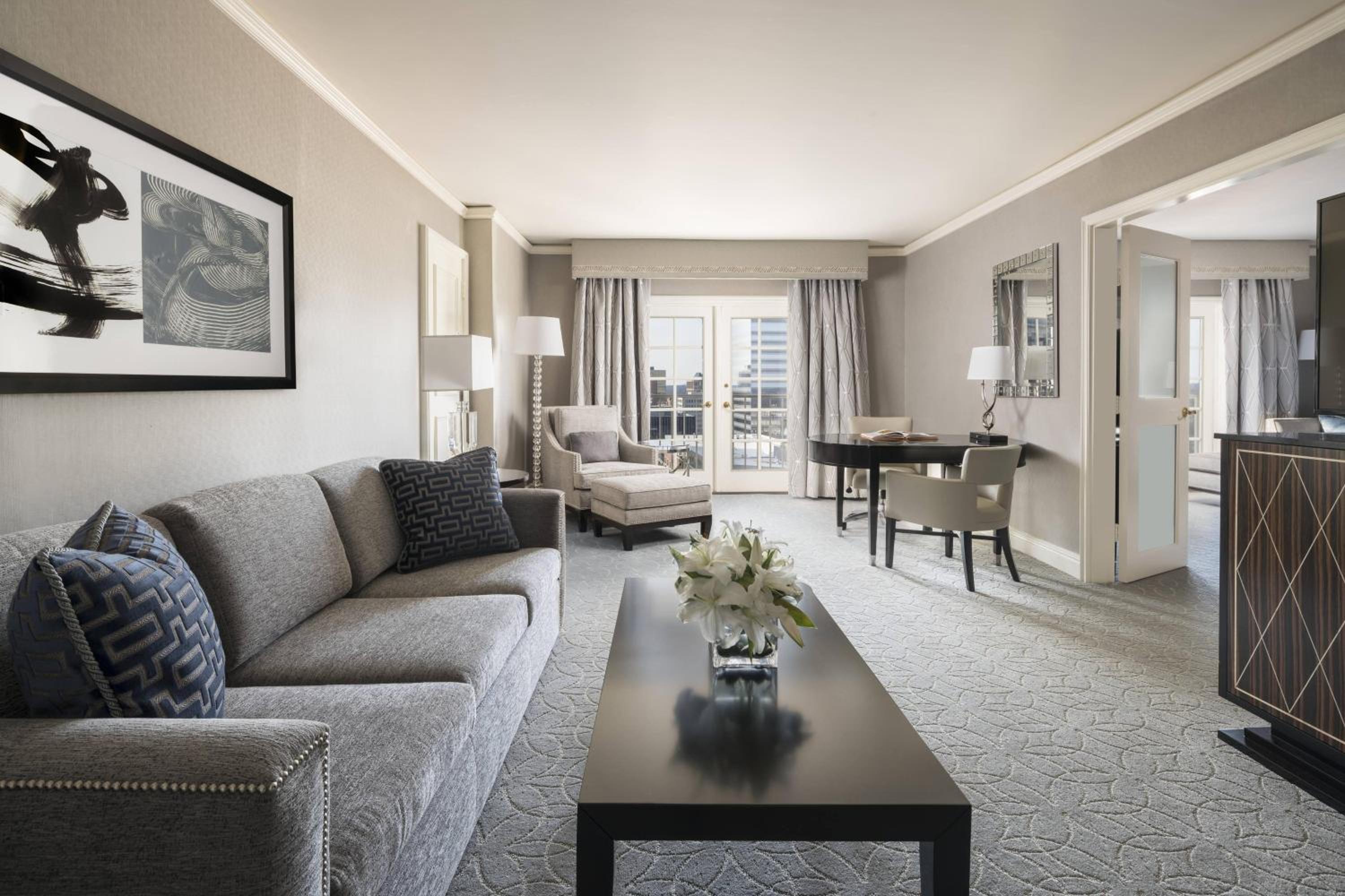 Club Executive One-Bedroom Suite