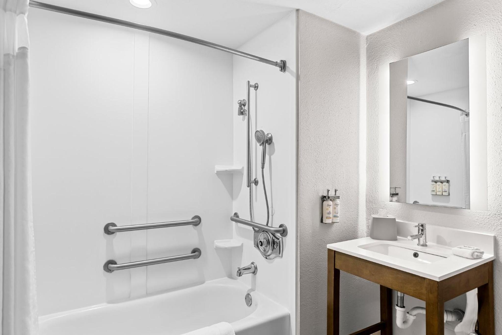 Suite - Only Hearing Accessible