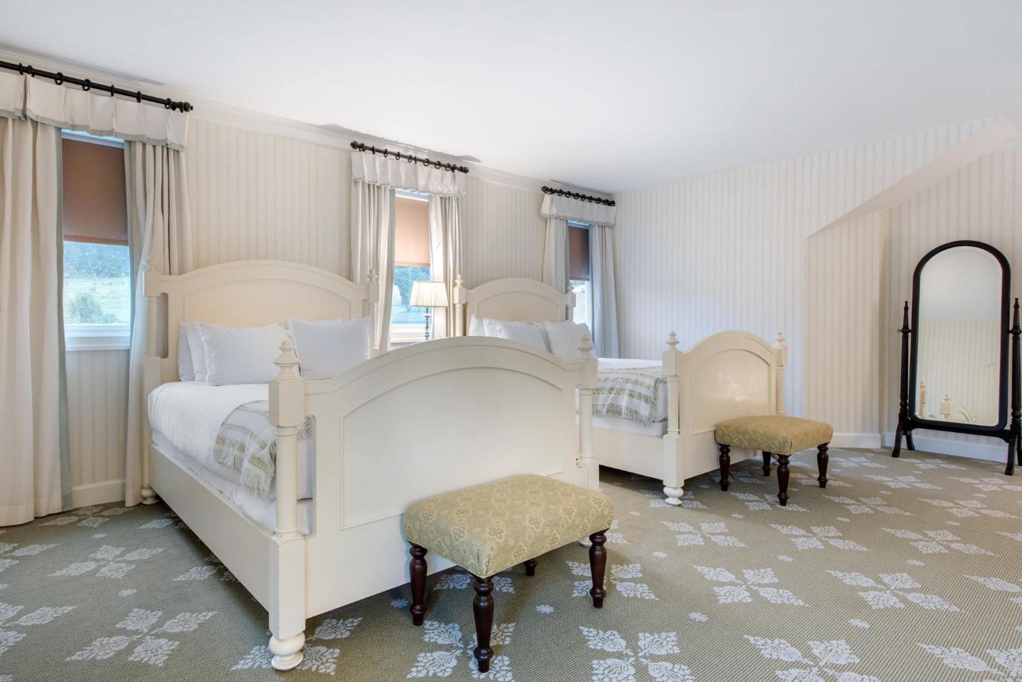 Resort View Room - 2 Double Beds - Photo 7