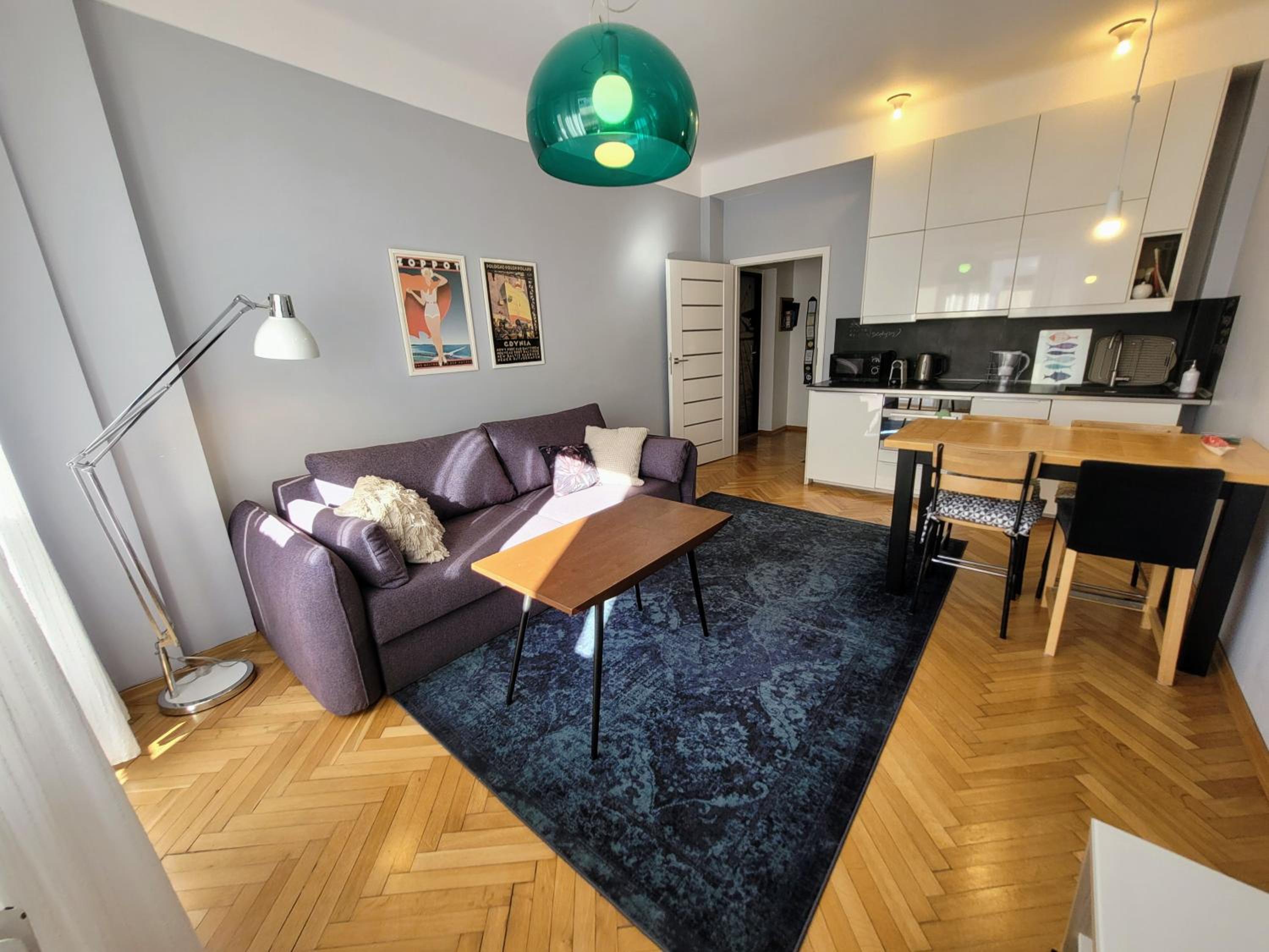 One-Bedroom Apartment photo 1