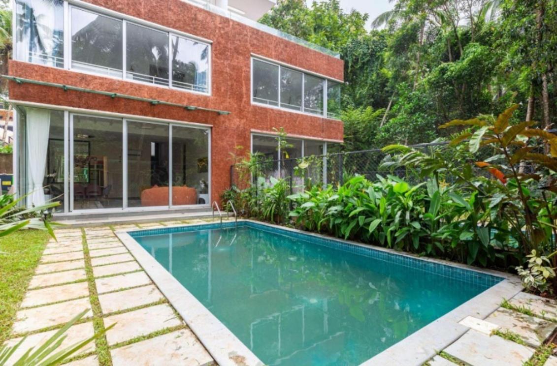 Three-Bedroom Villa photo 2