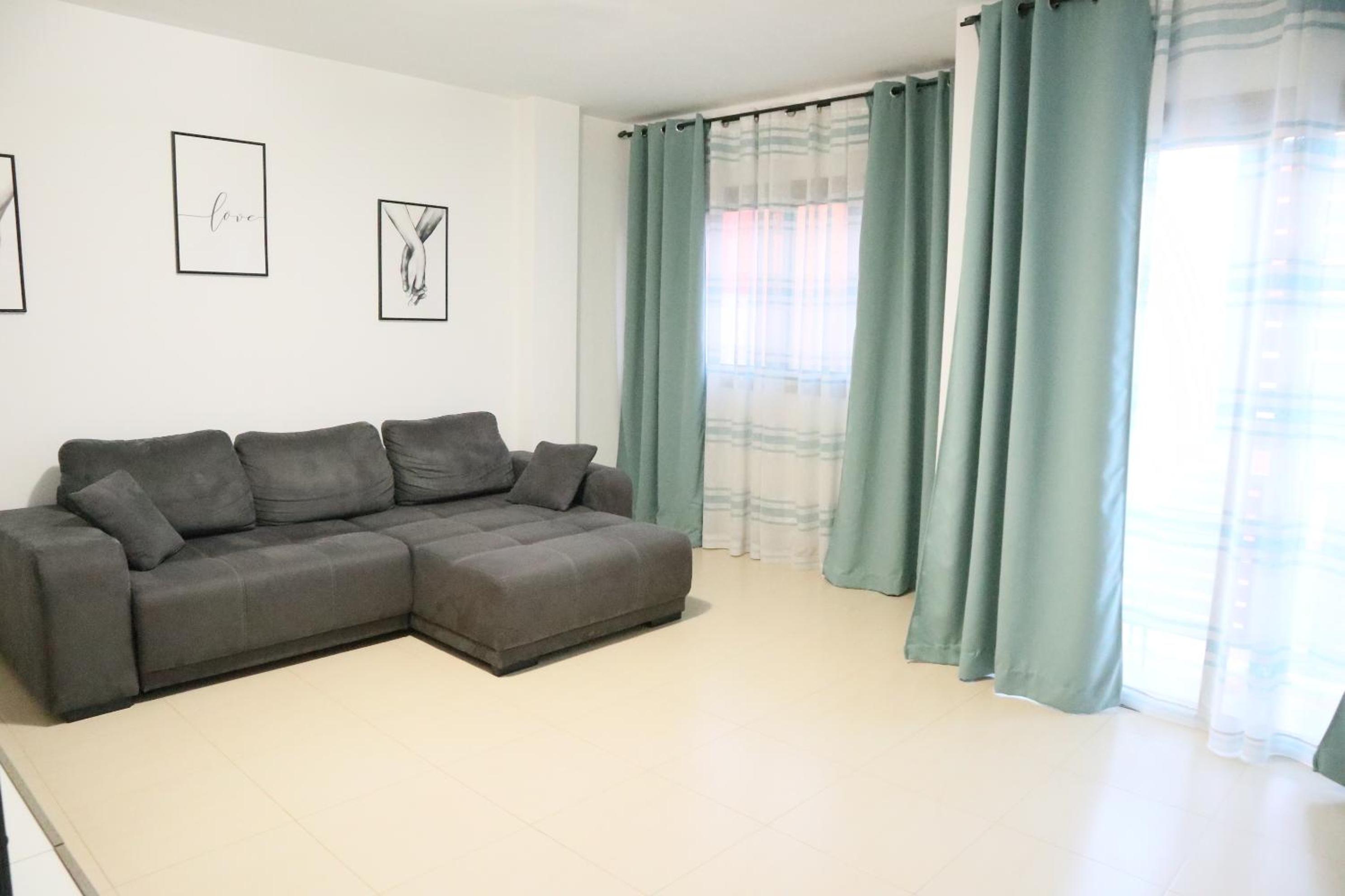 One-Bedroom Apartment photo 3