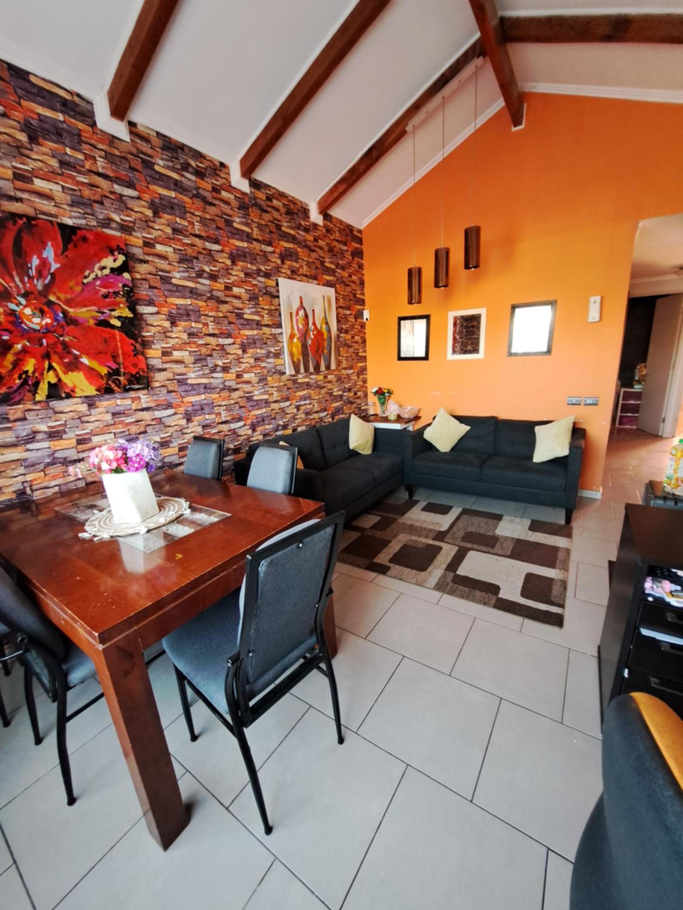 Three-Bedroom House photo 2