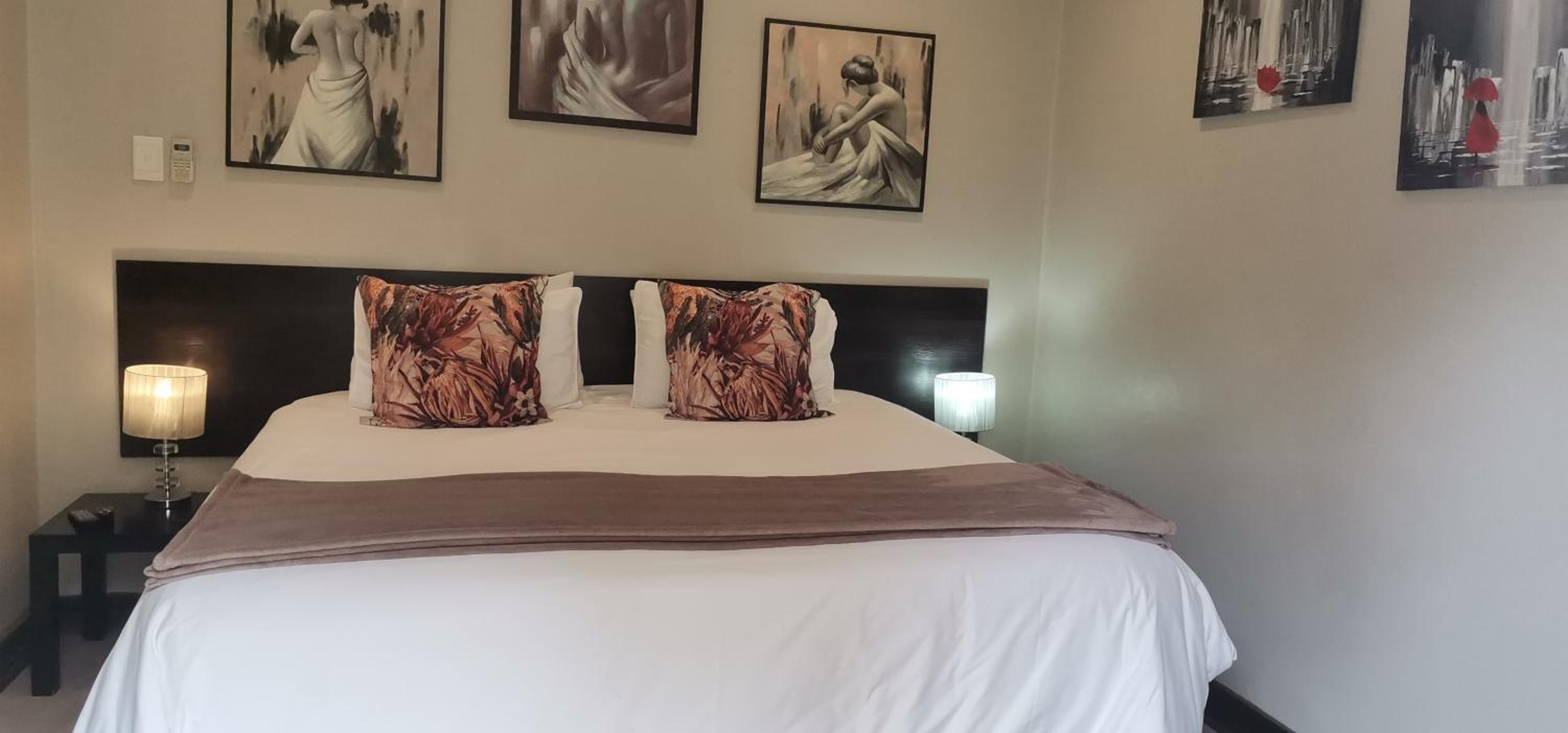 King Room with Garden View - Photo 2