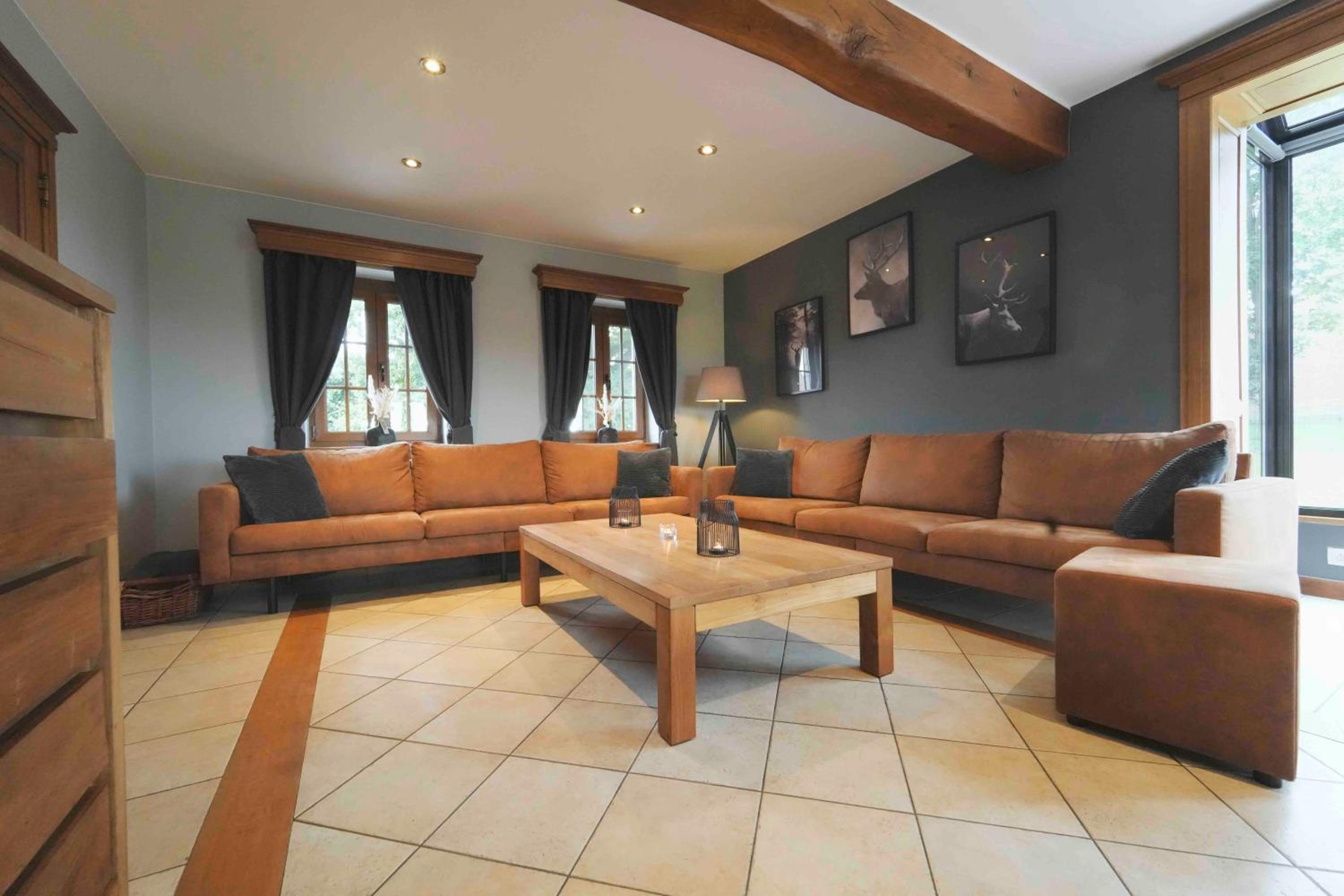 Villa photo 1