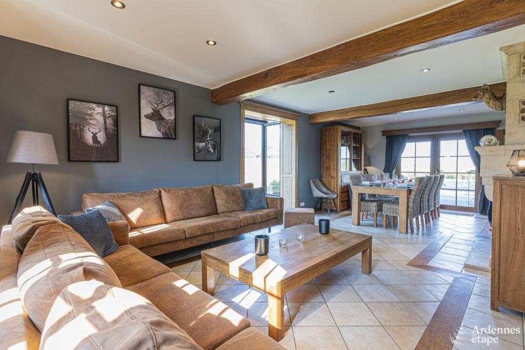 Villa photo 2