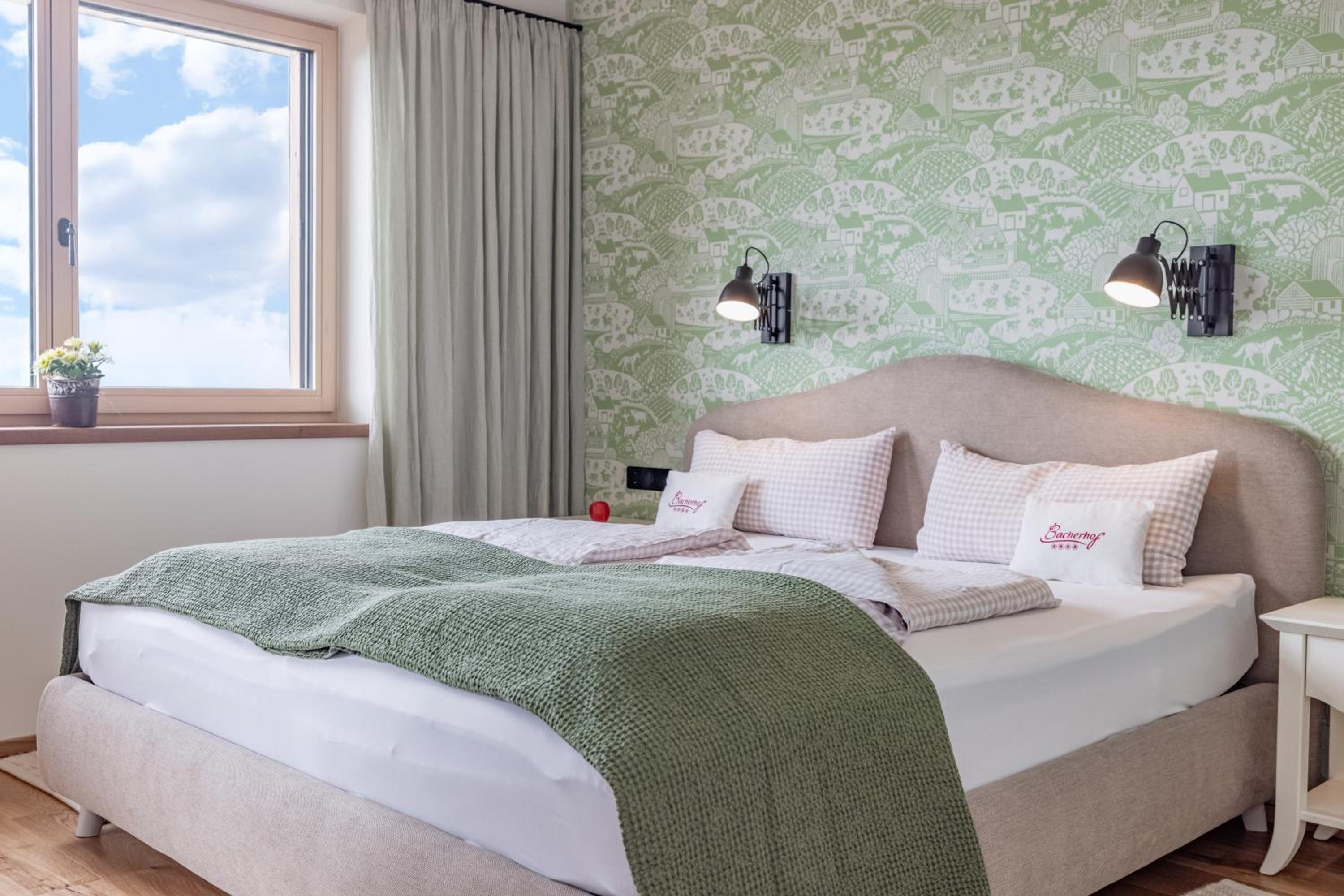 Suite with Lake View photo 1