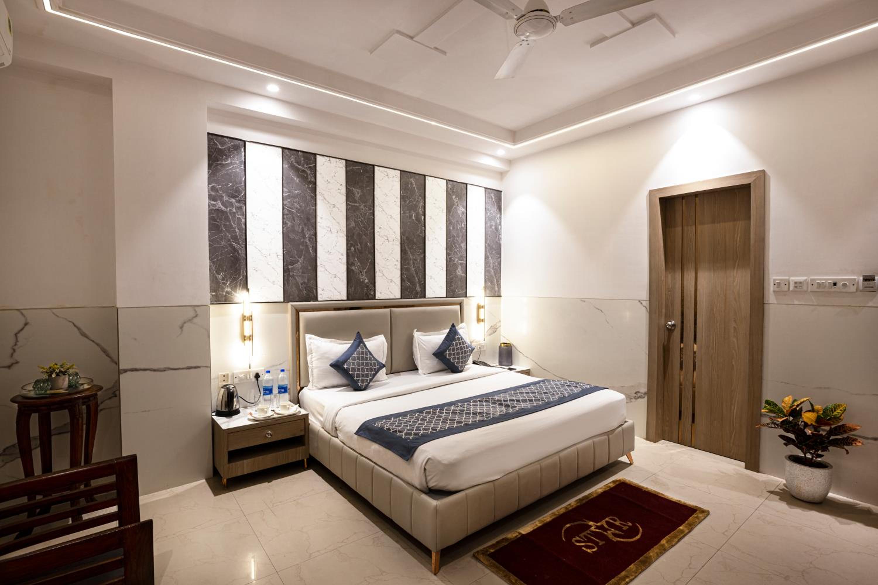 Standard Double Room - Photo 1