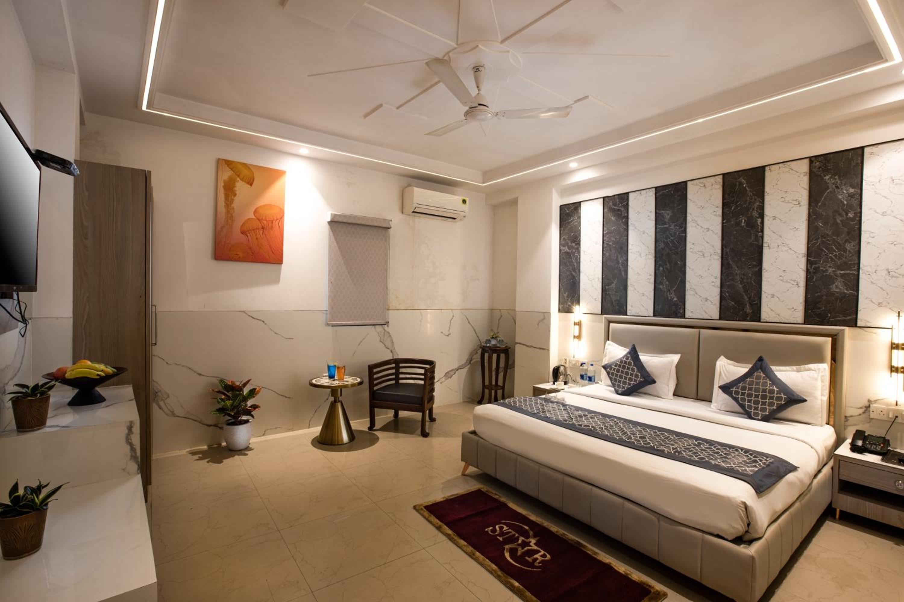 Standard Double Room - Photo 3