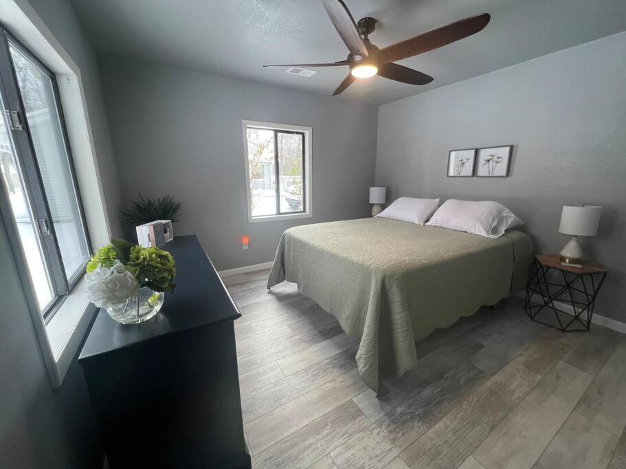 Two-Bedroom House photo 1