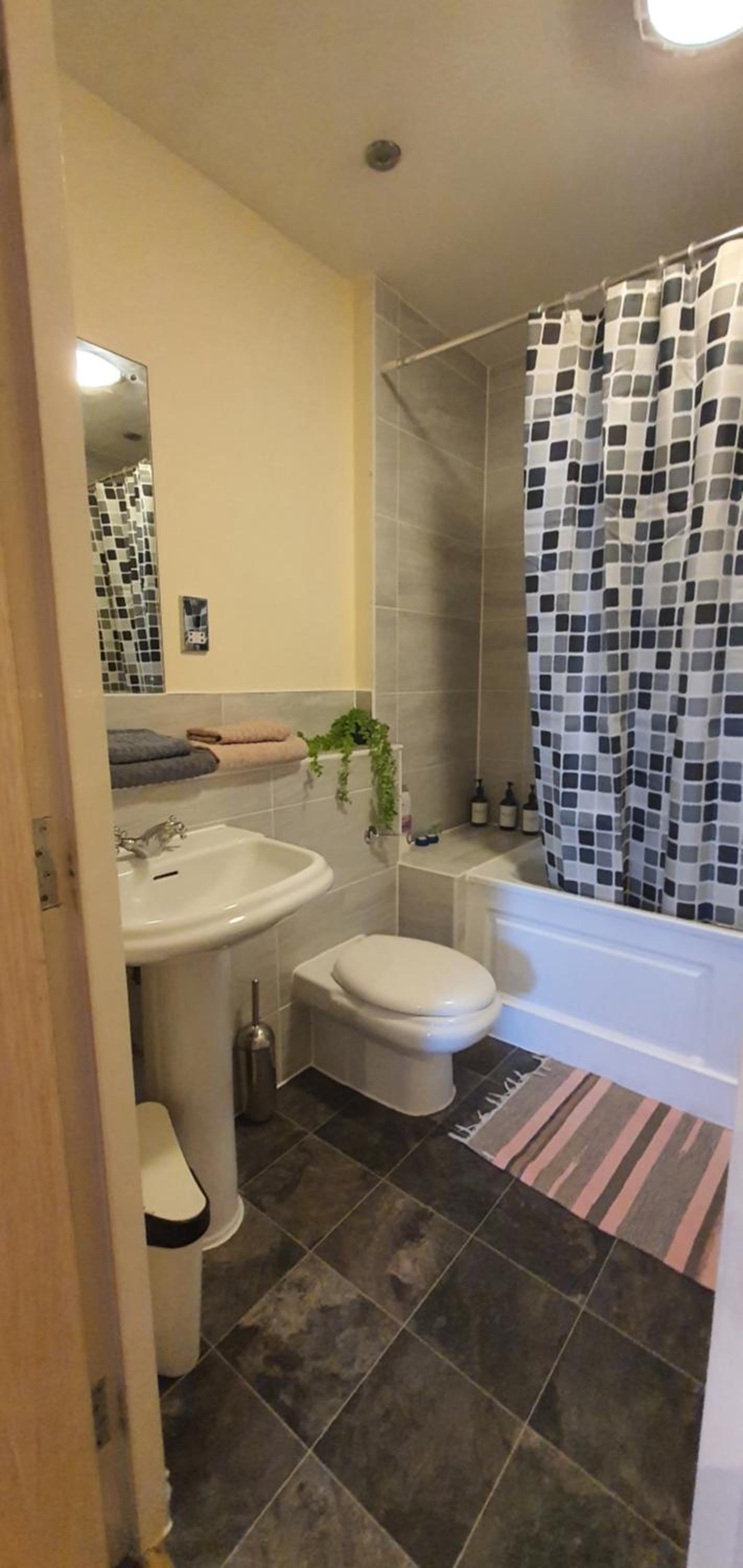 Double Room with Private Bathroom photo 2