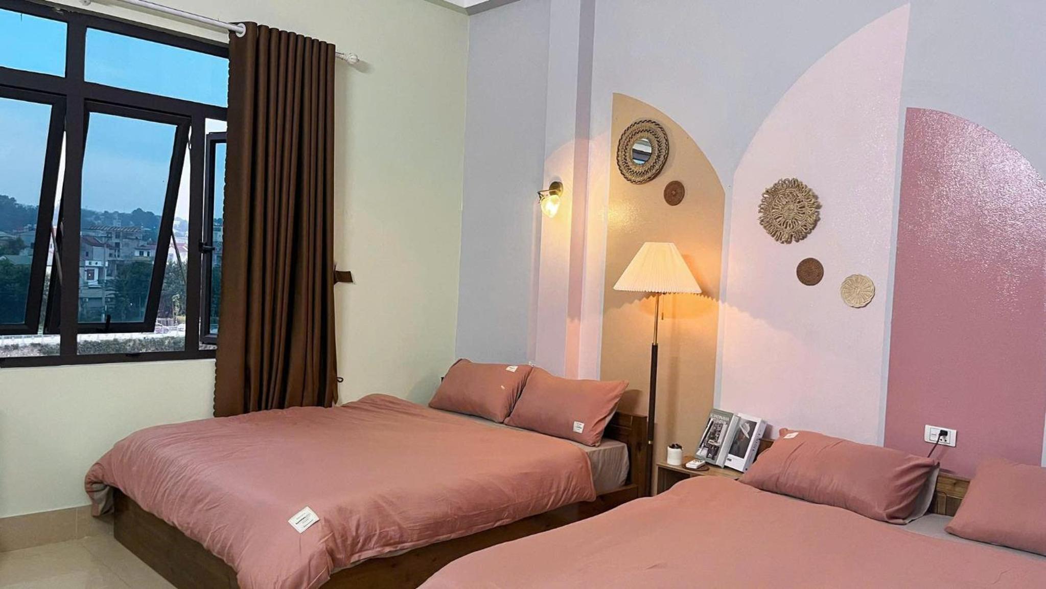 Twin Room with Mountain View