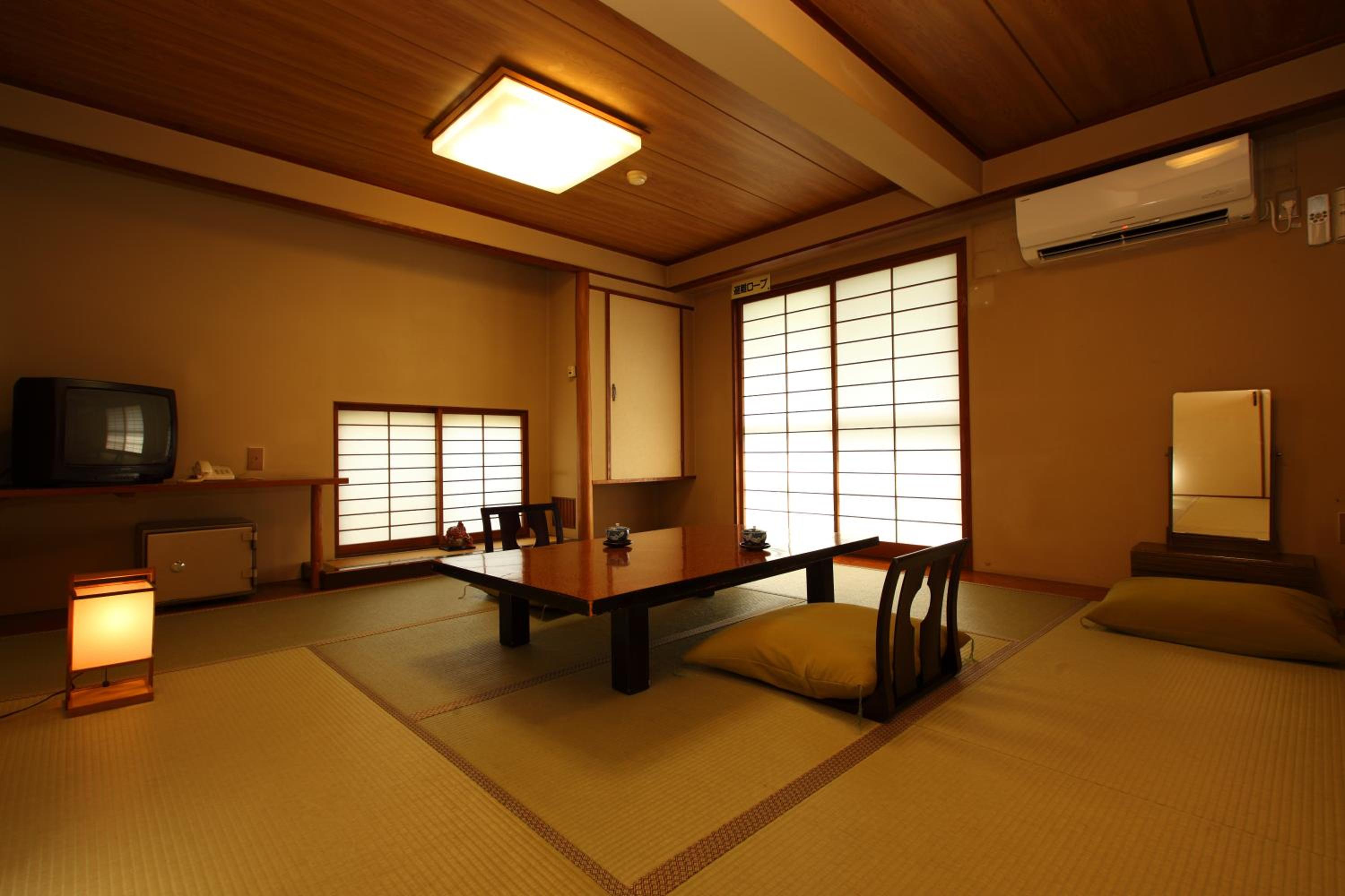 Japanese-Style Standard Room - Non-smoking - Photo 1
