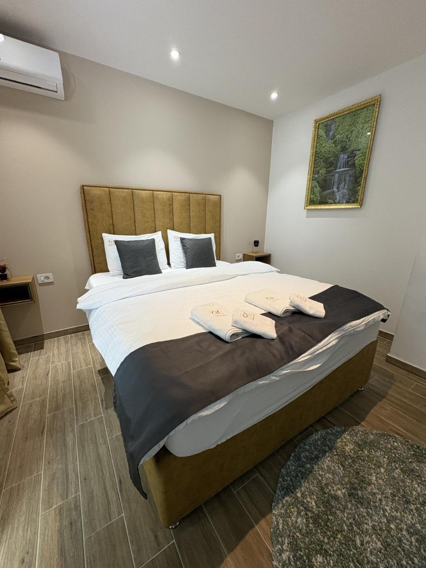 Standard Double Room photo 2