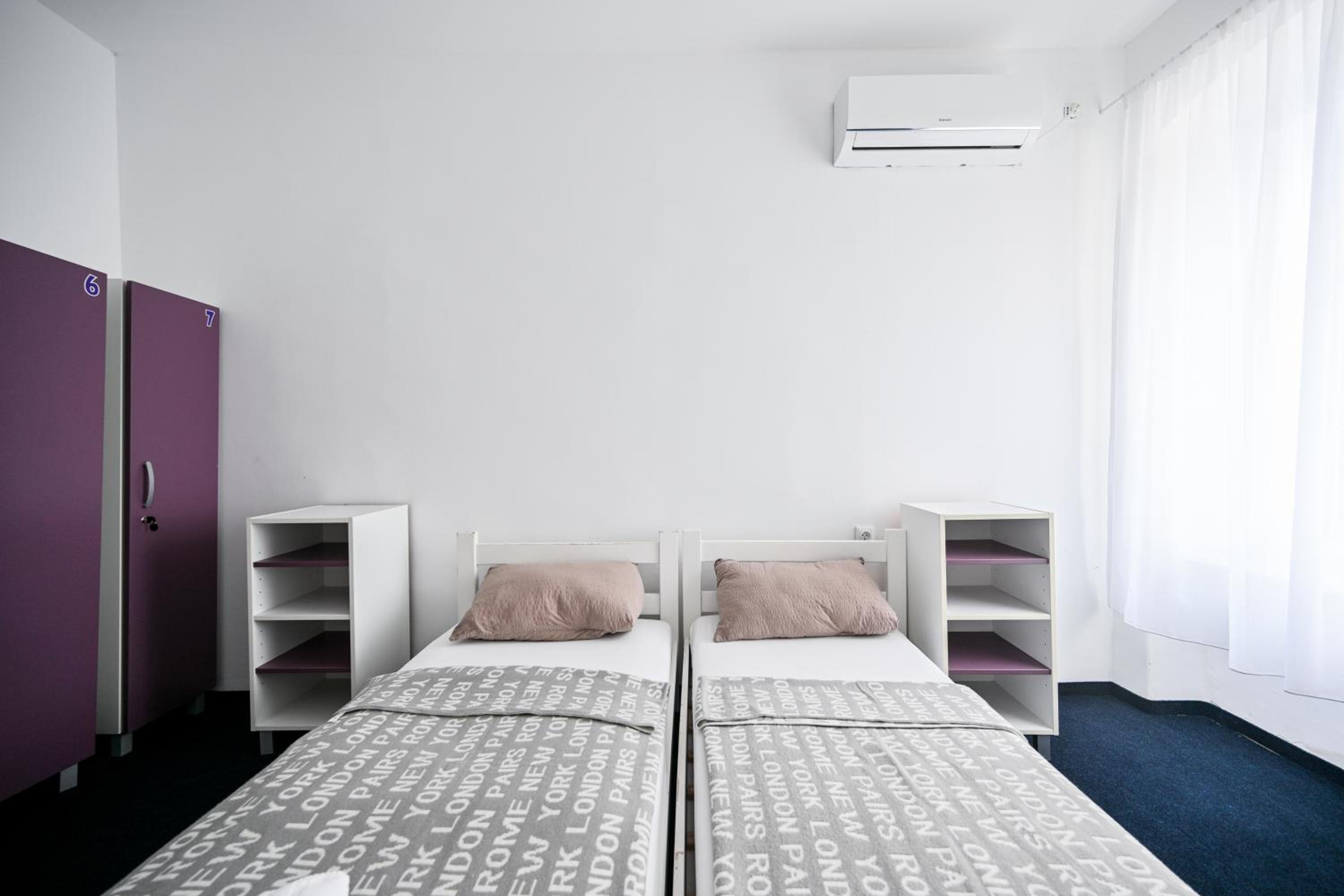 Twin Room with Shared Bathroom and Sea View photo 3