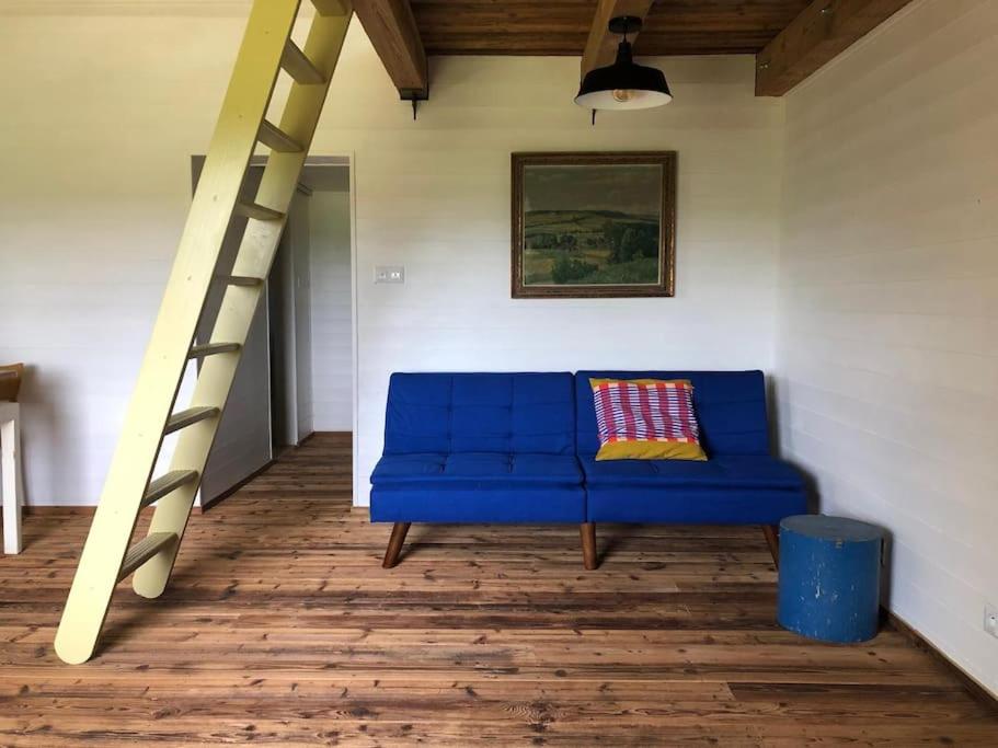 One-Bedroom House photo 1