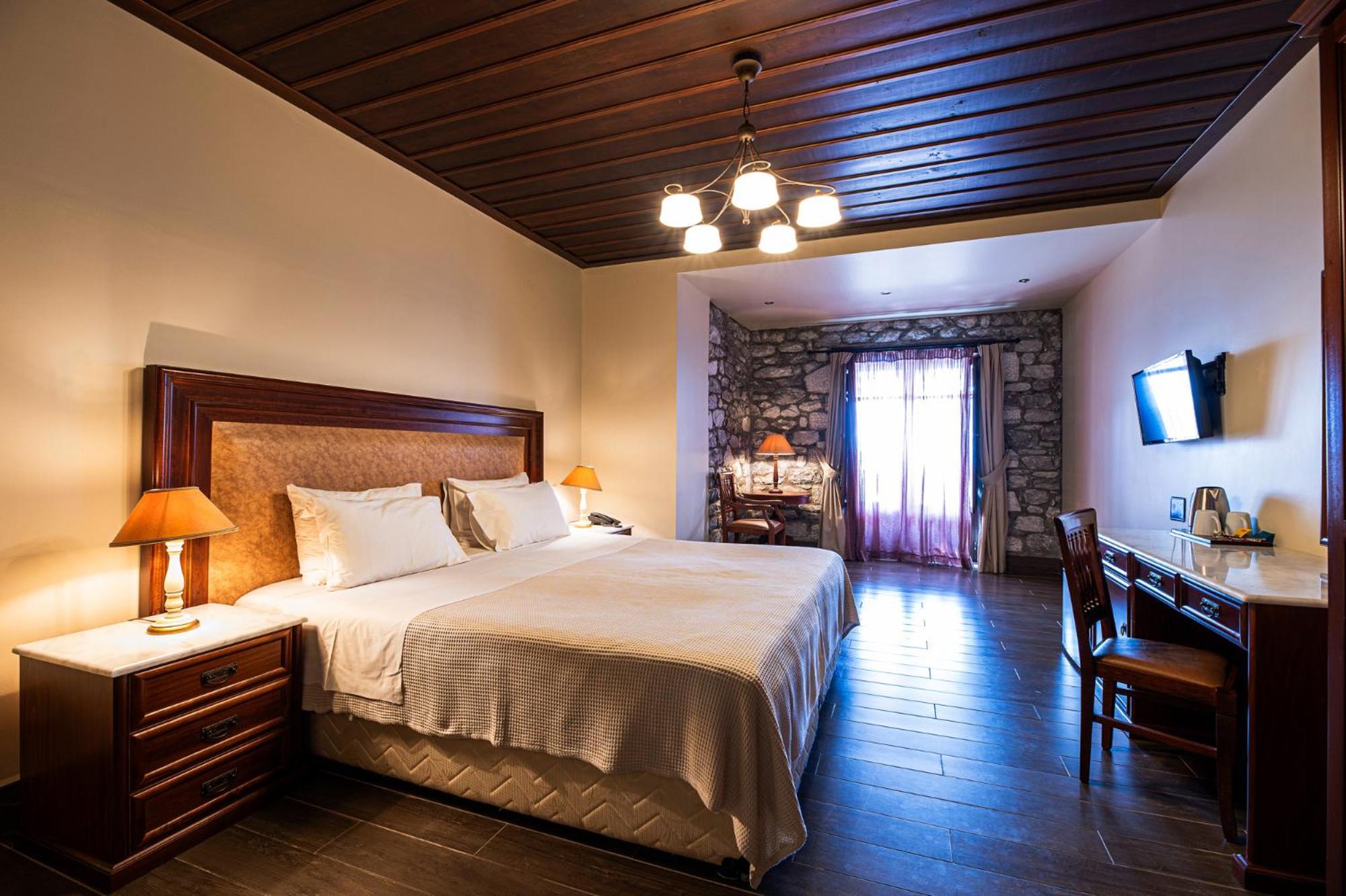 Deluxe Suite with Sea View