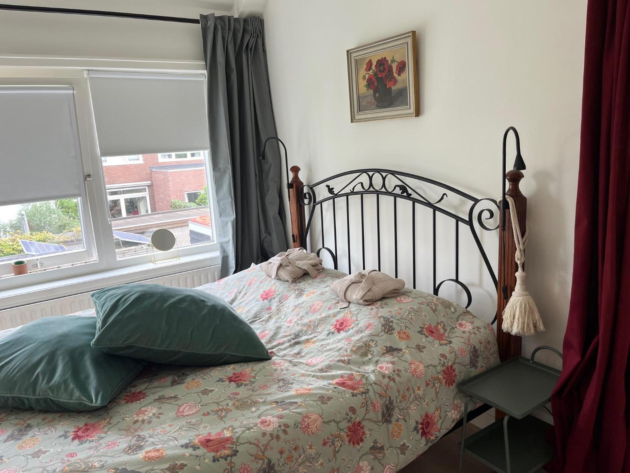 Double Room With Shared Bathroom