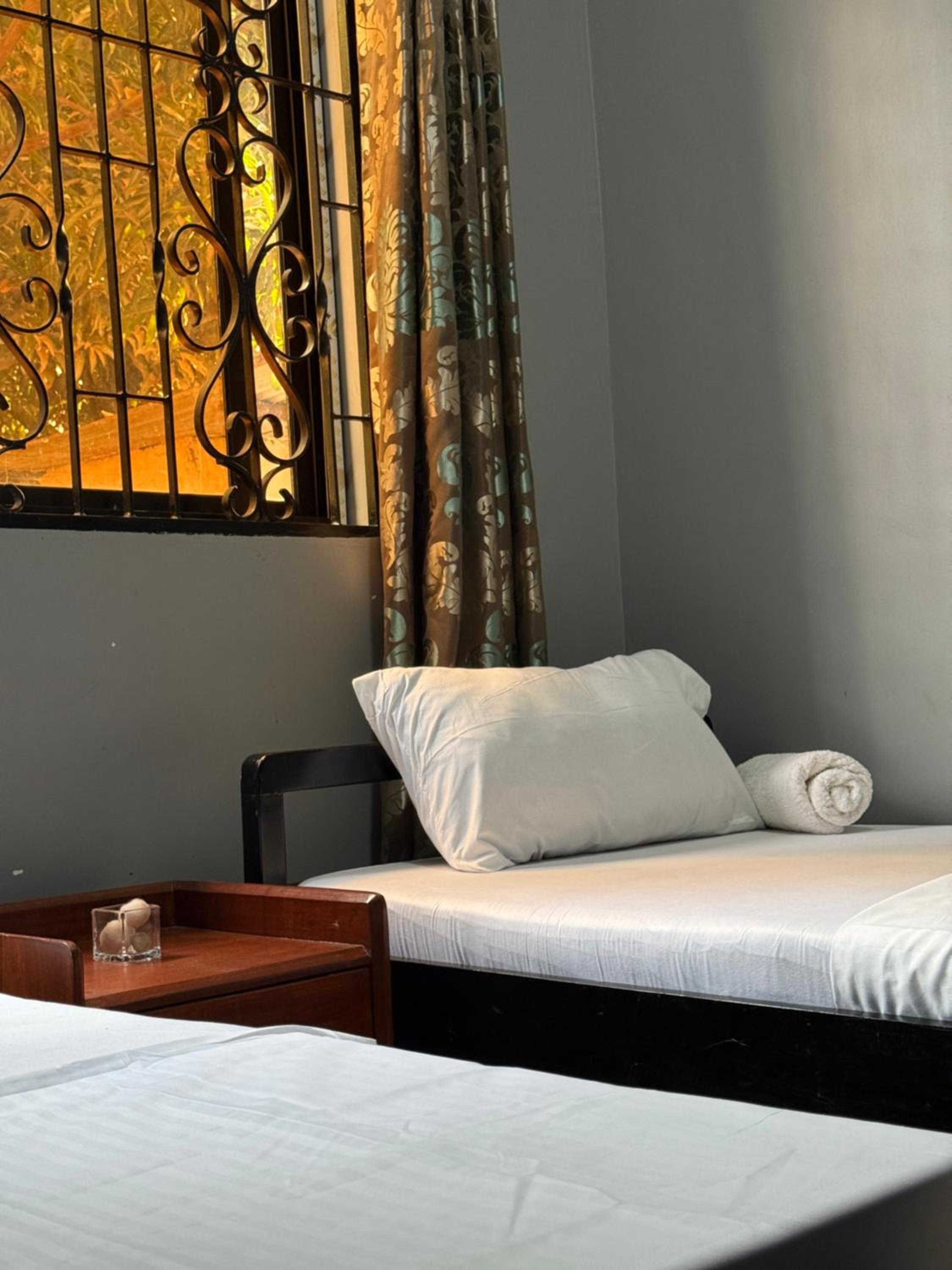 Mixed Dormitory Room
