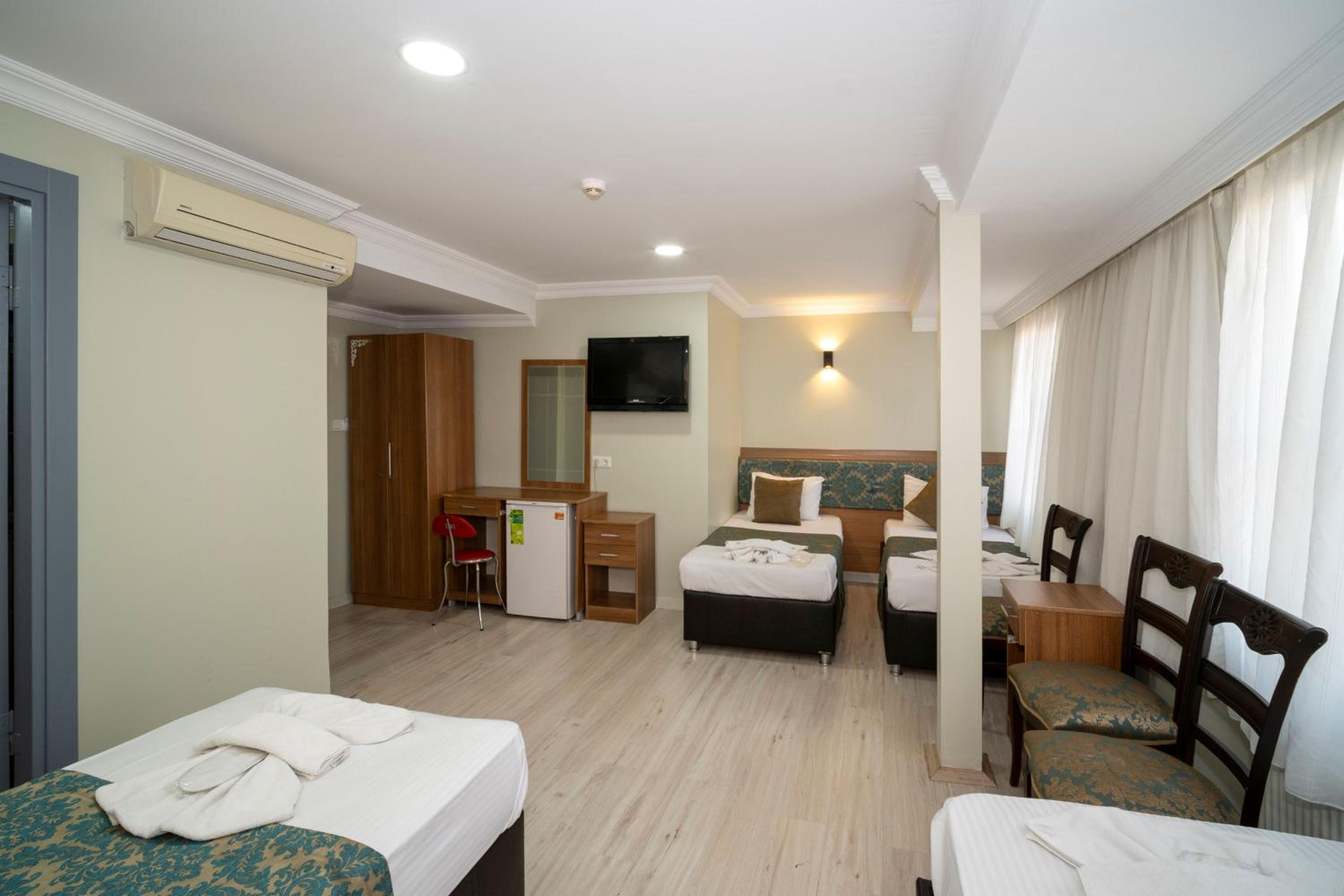 Quadruple Room photo 1