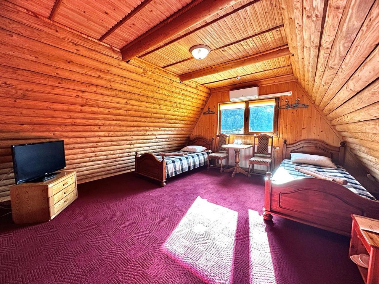 Deluxe Twin Room photo 1