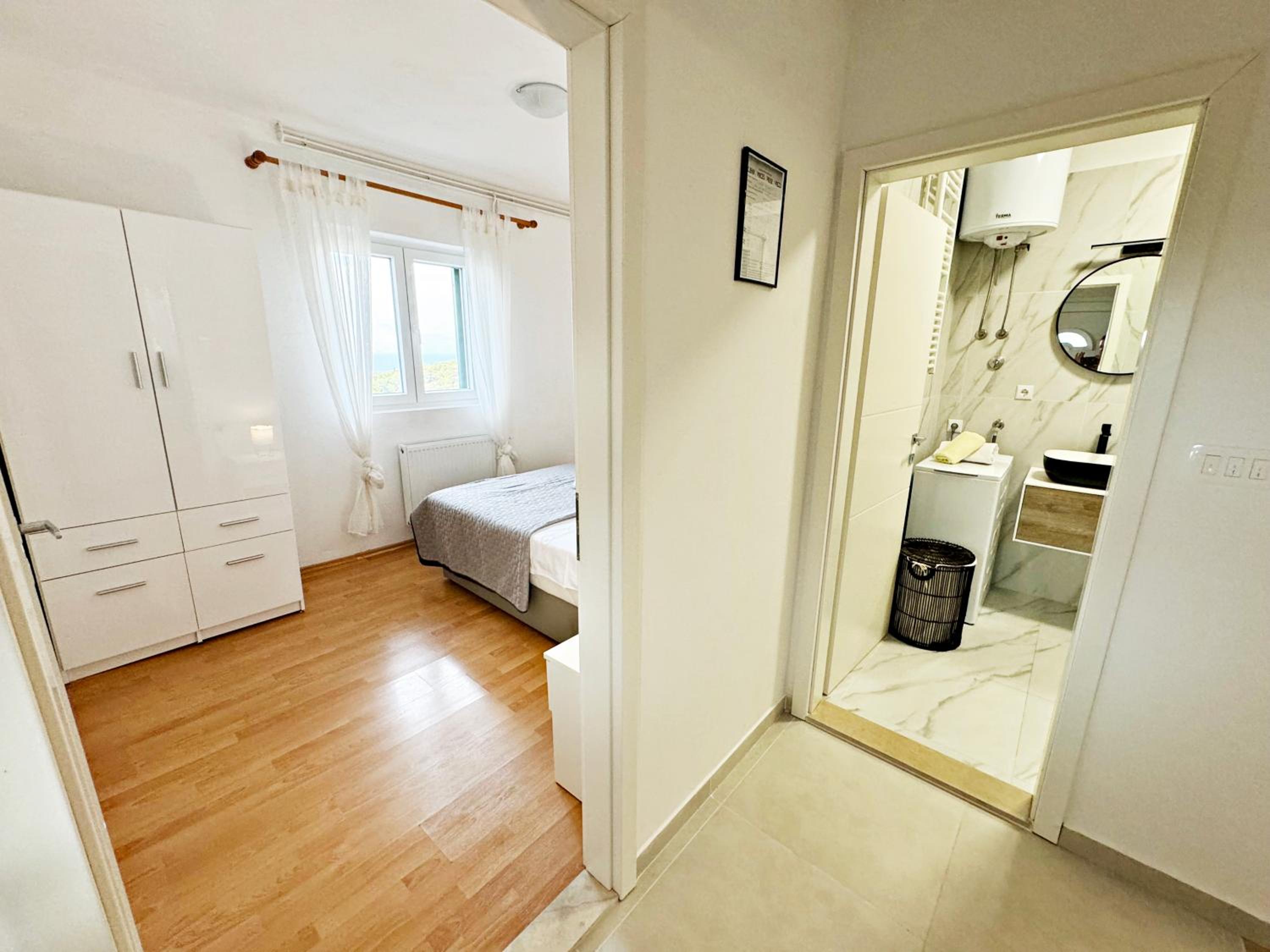 Apartment photo 1