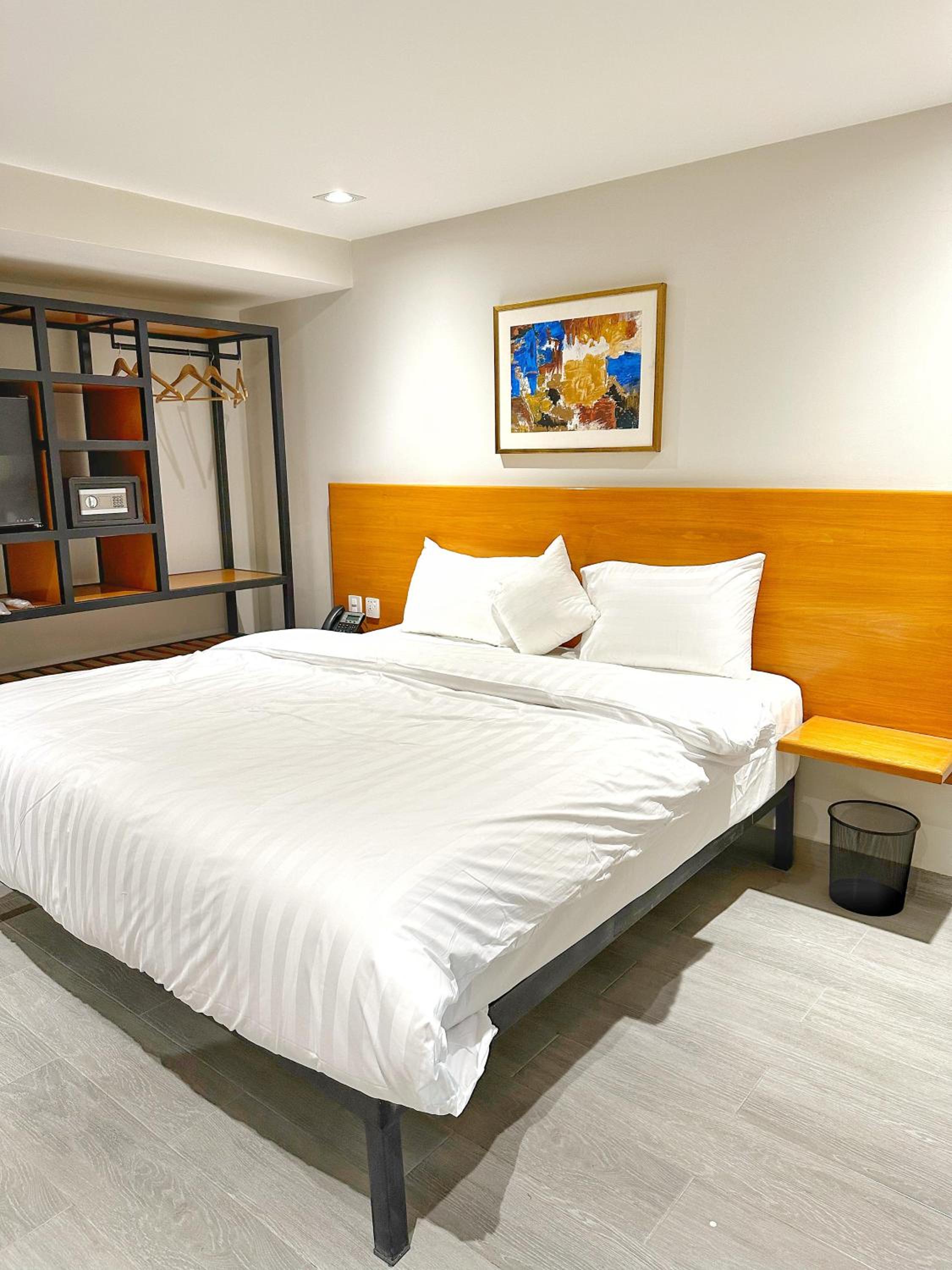 Superior King Room - Photo 1