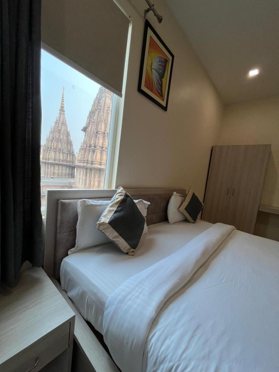 Deluxe Double or Twin Room - Photo 5