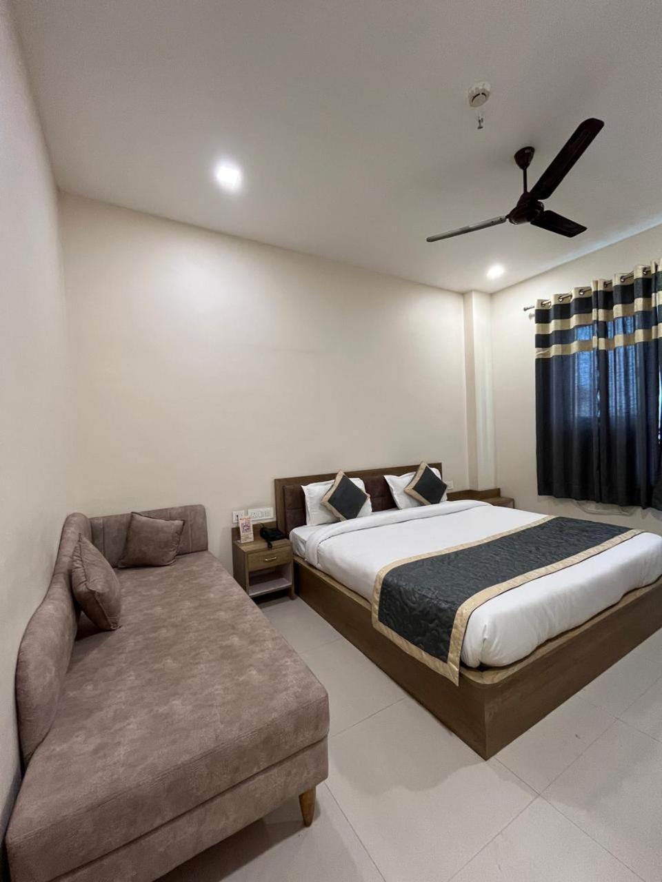 Executive Triple Room