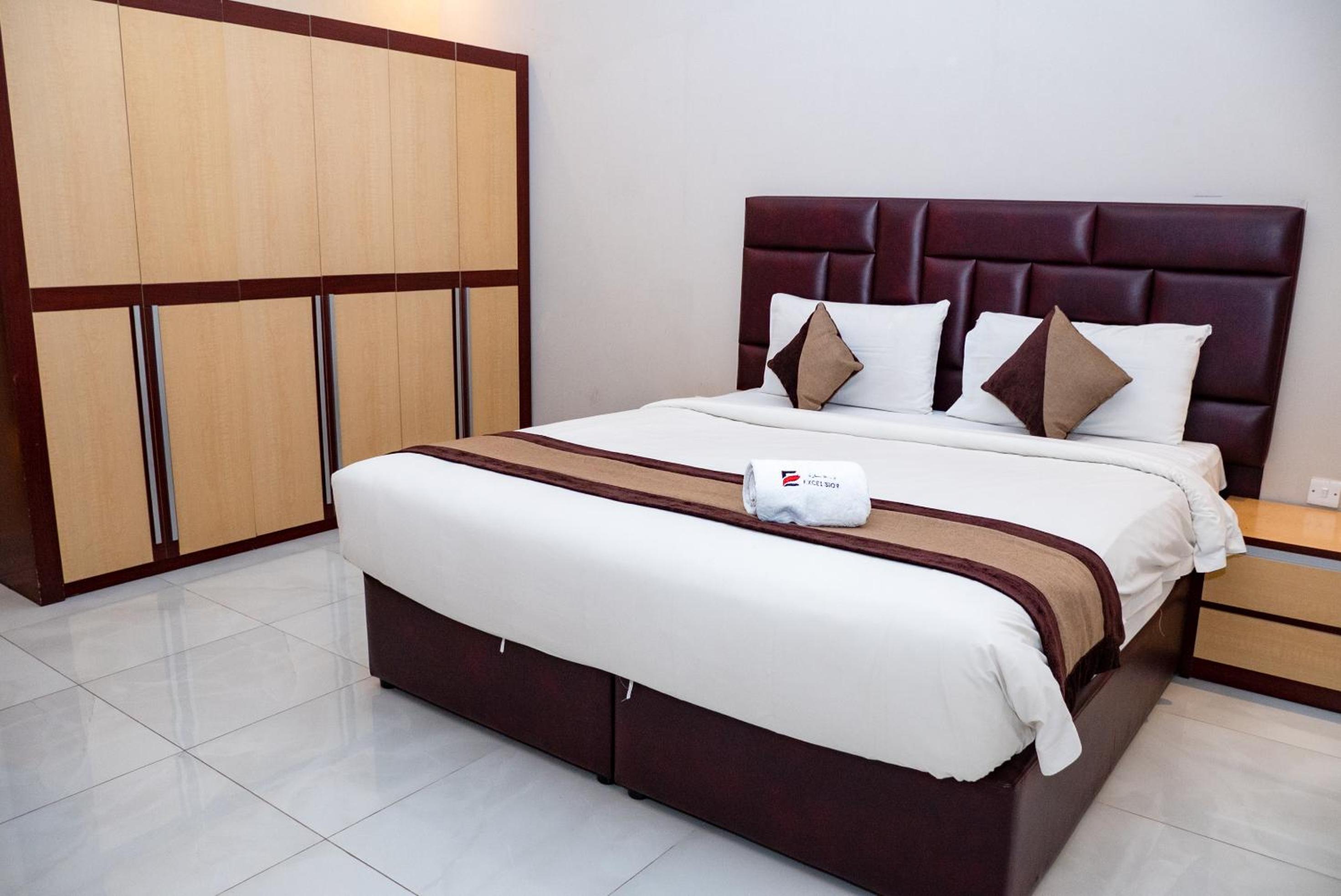 One-Bedroom Apartment - Photo 6