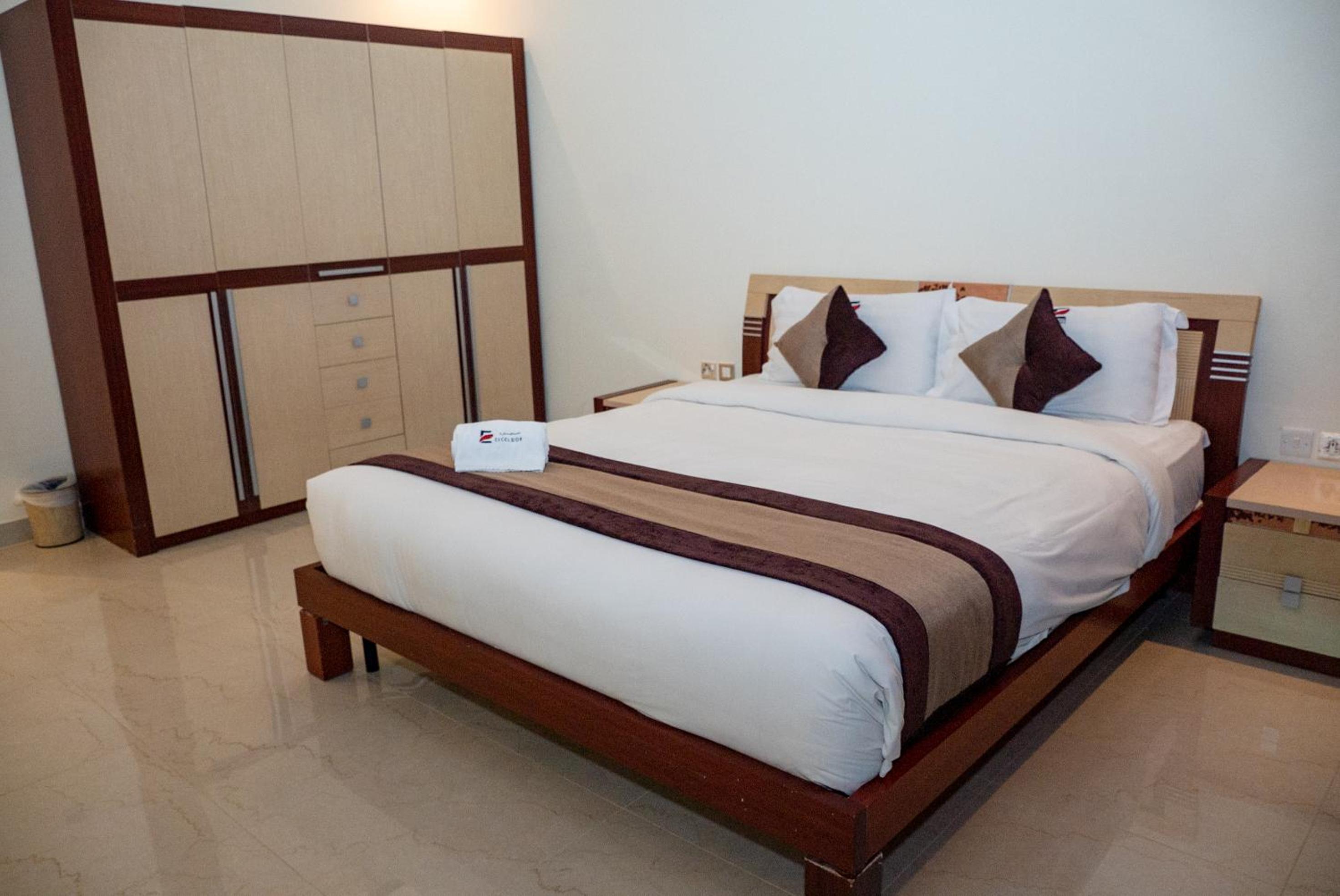 One-Bedroom Apartment - Photo 4