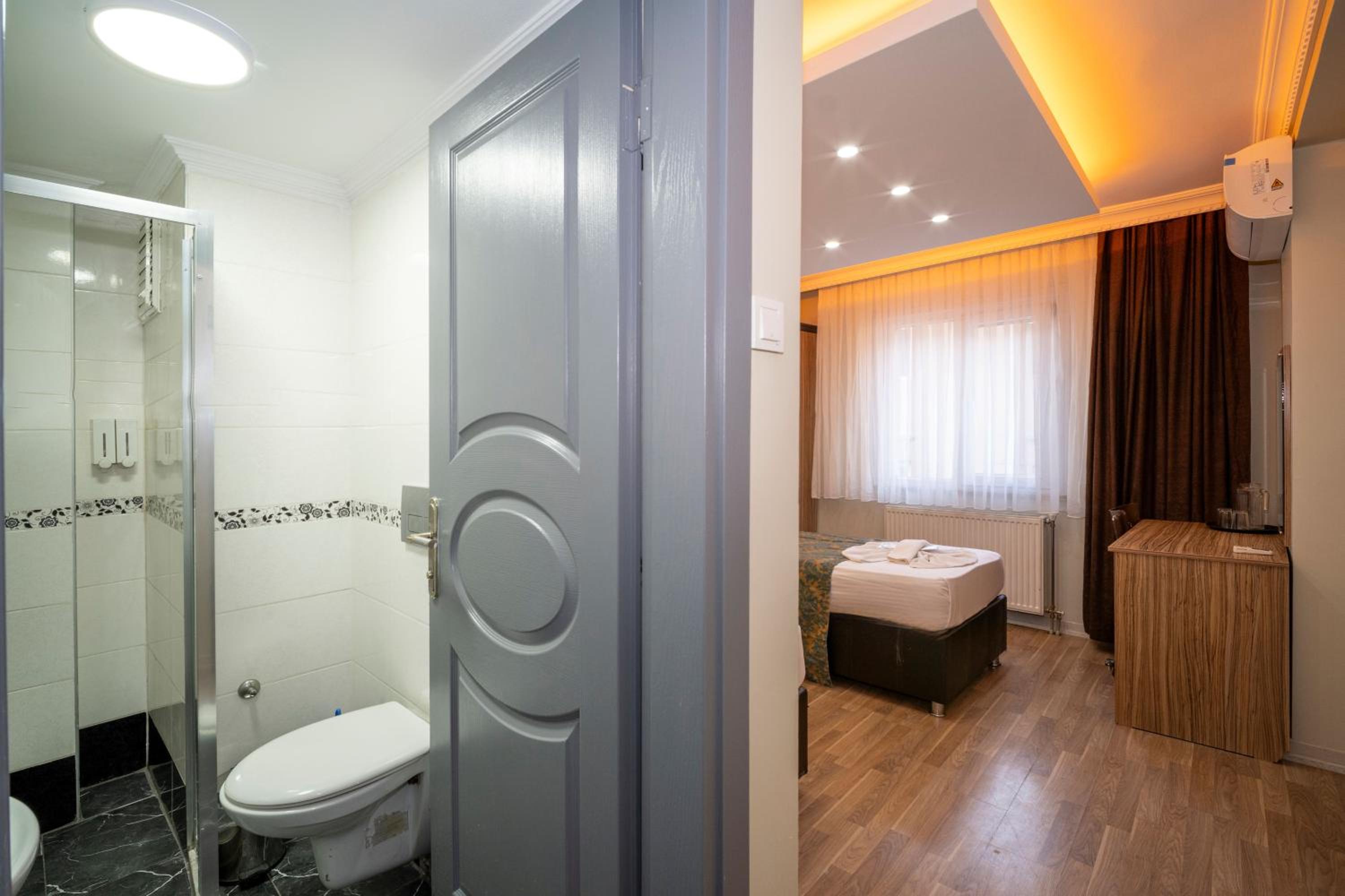 Standard Single Room photo 3