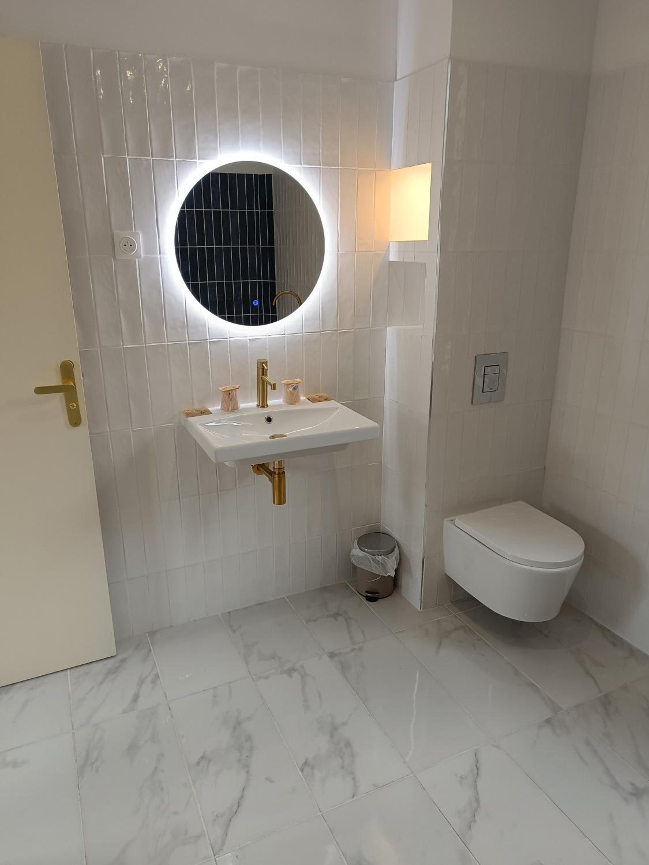 Superior Double Room - Photo 3