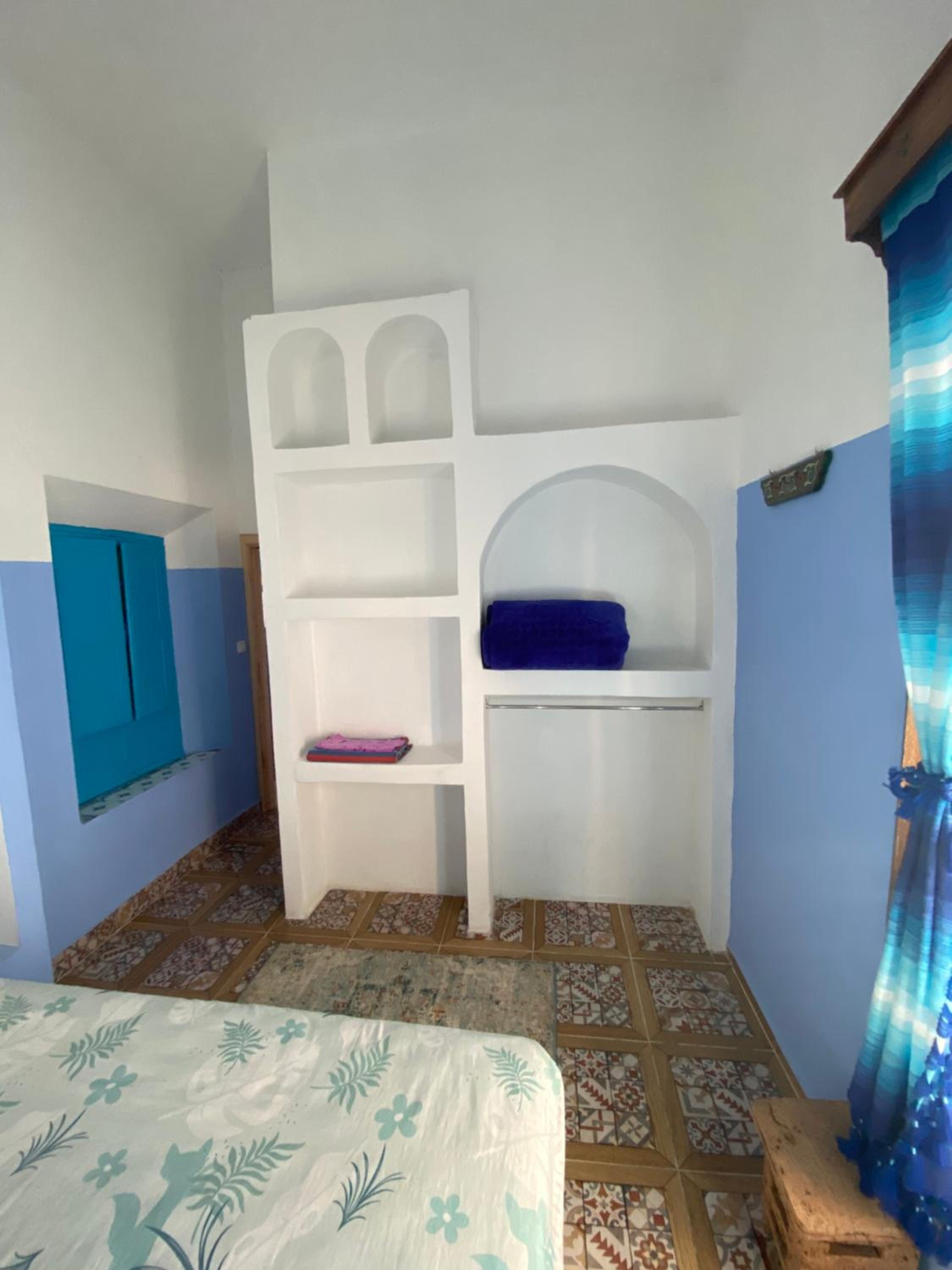 Deluxe Room - Photo 11