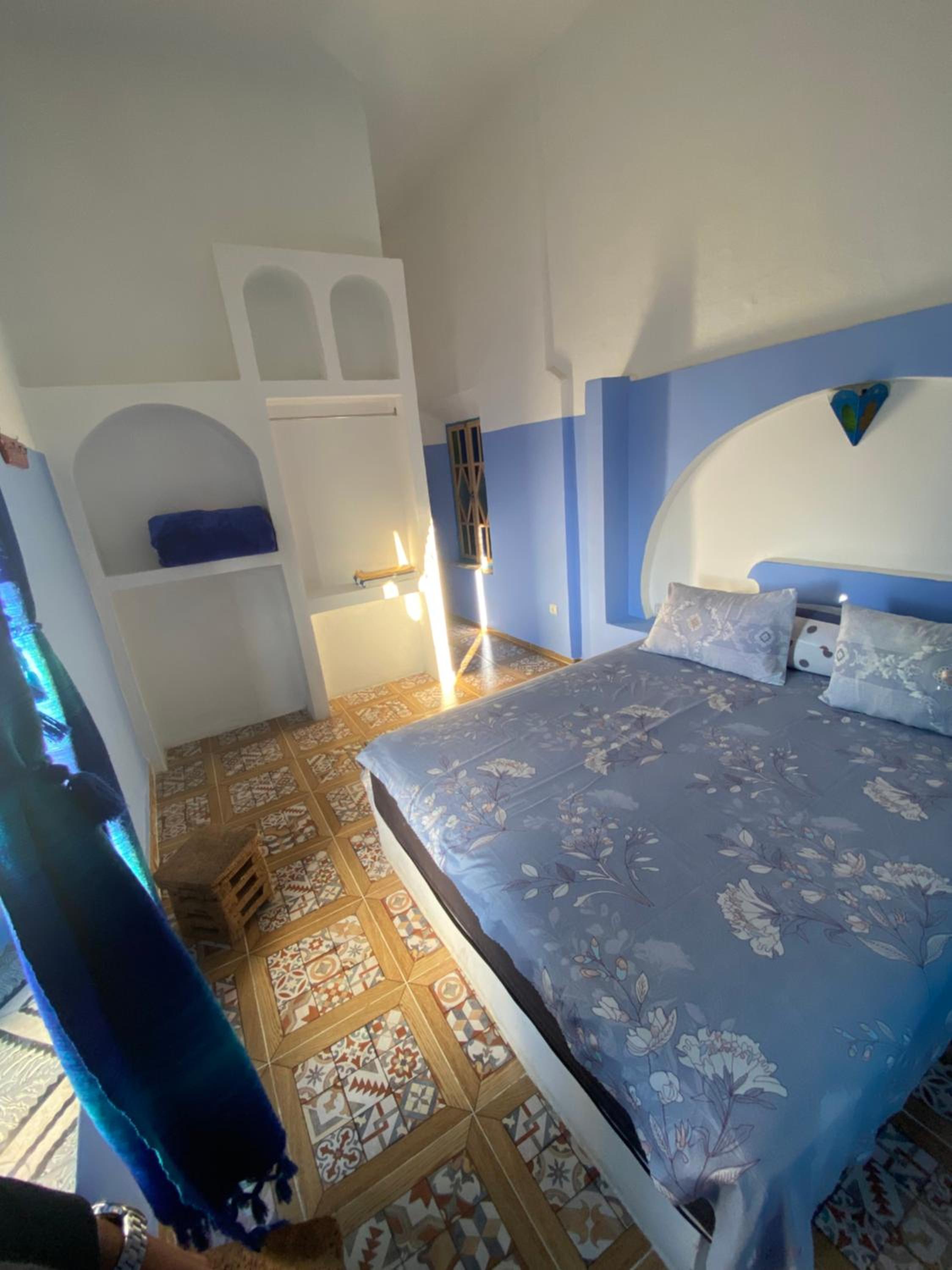 Deluxe Room - Photo 9
