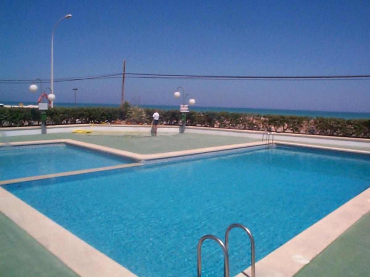 Two-Bedroom Apartment (4-6 Adults)