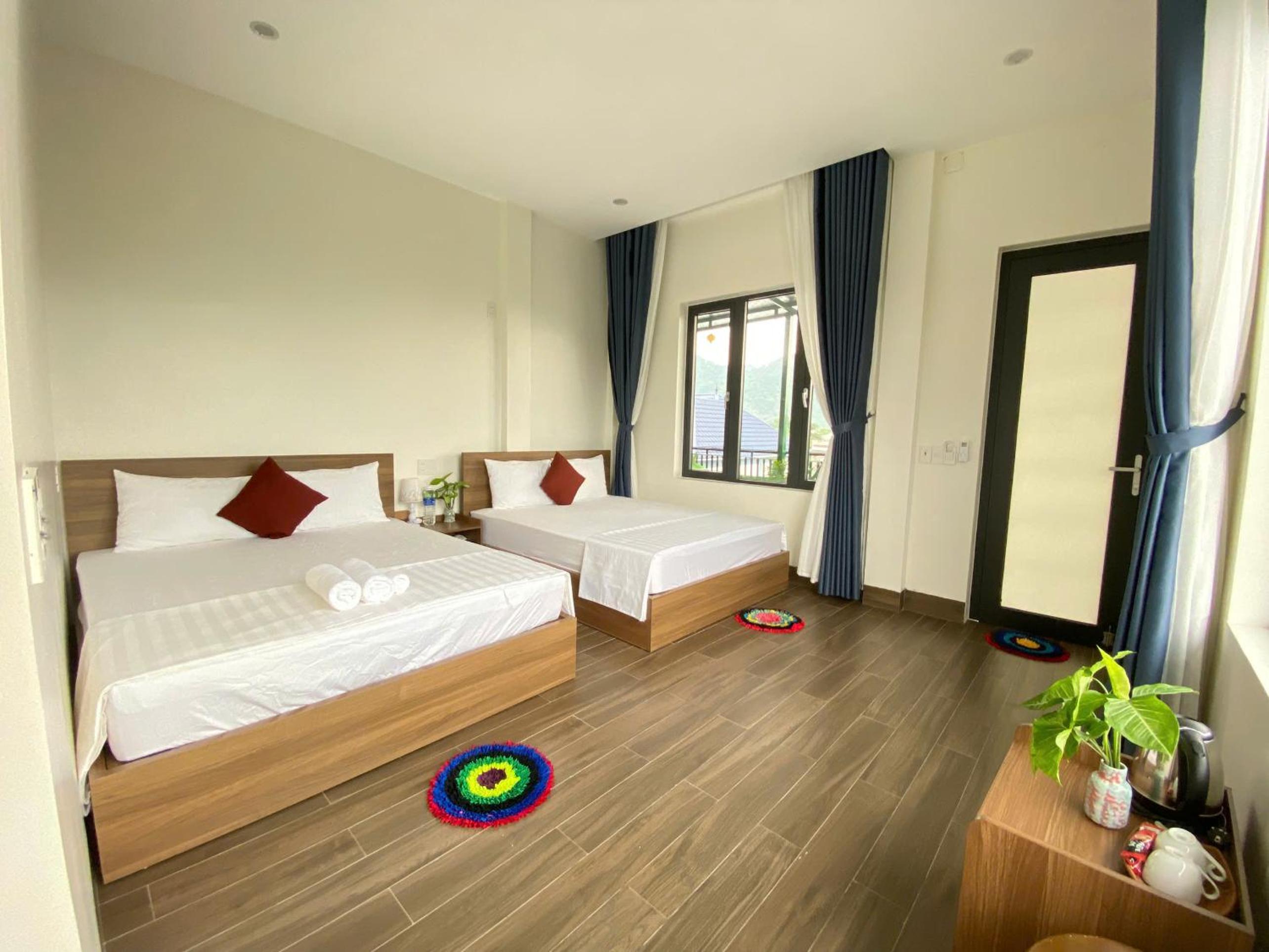 Deluxe Family Room - Photo 1
