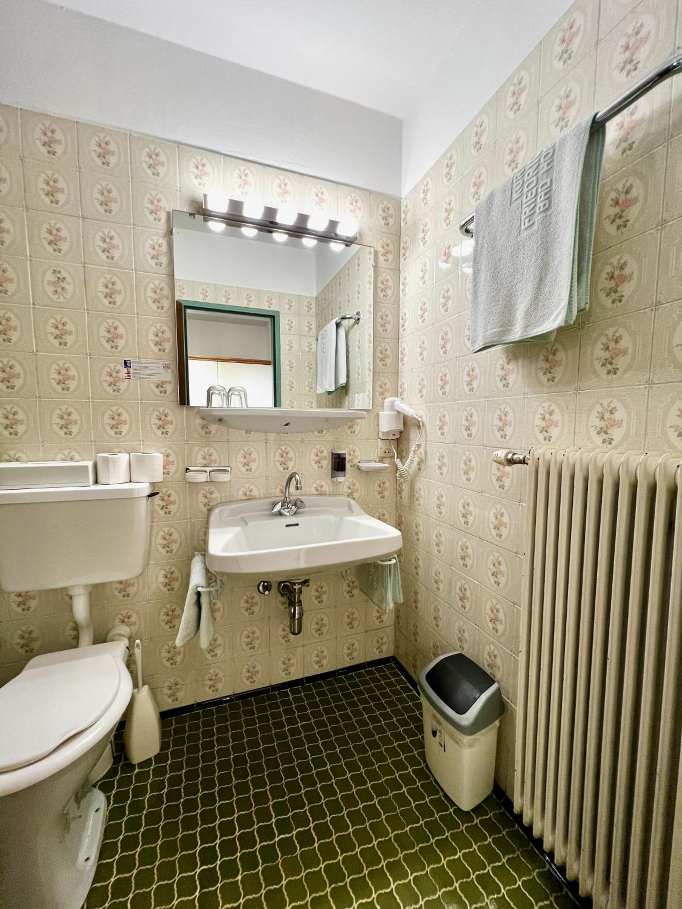 Single Room photo 2