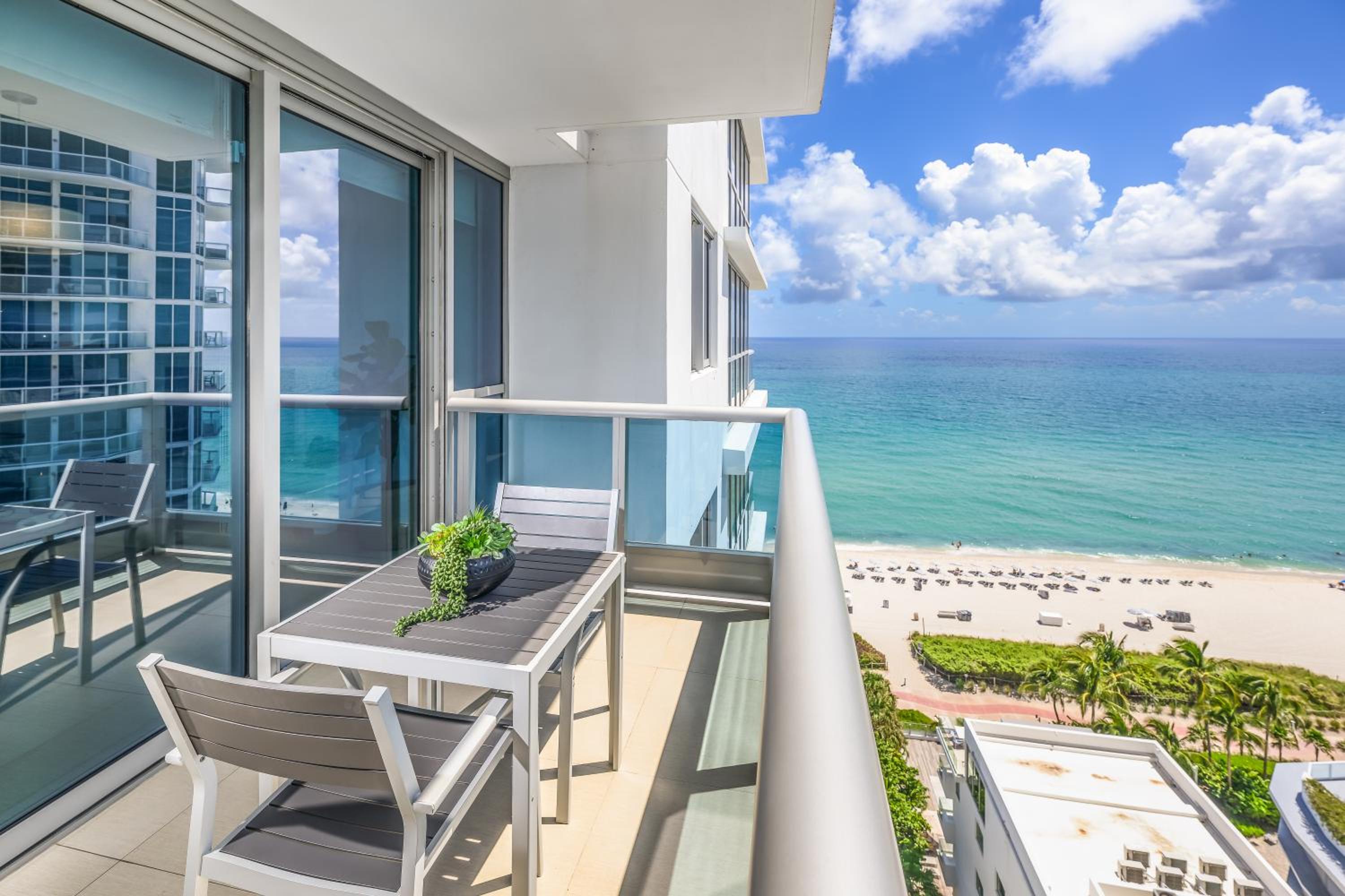 One-Bedroom Apartment with Partial Sea View