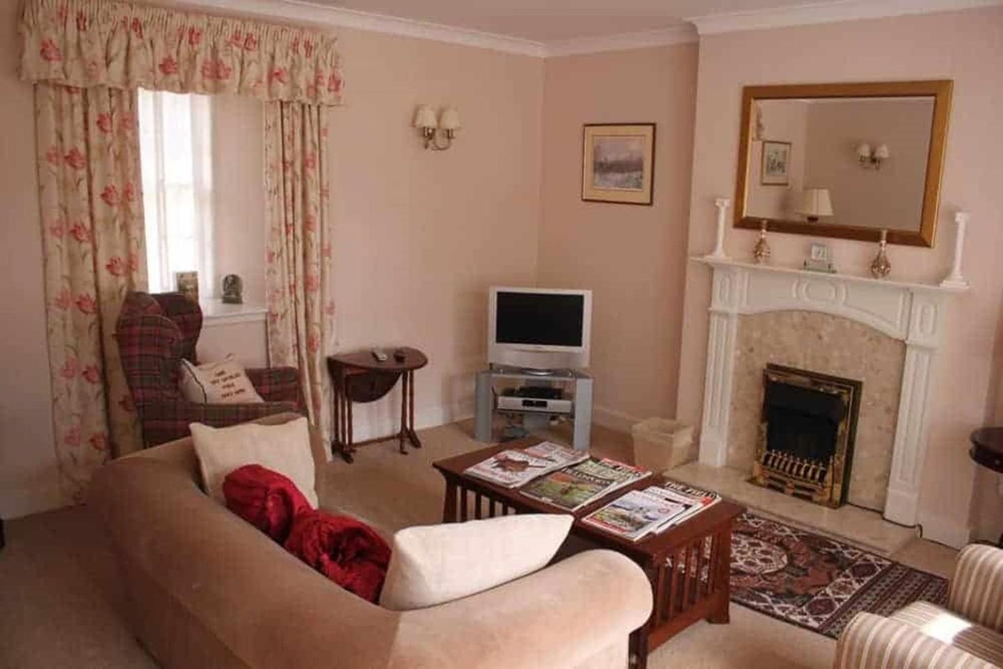 Four-Bedroom House photo 1