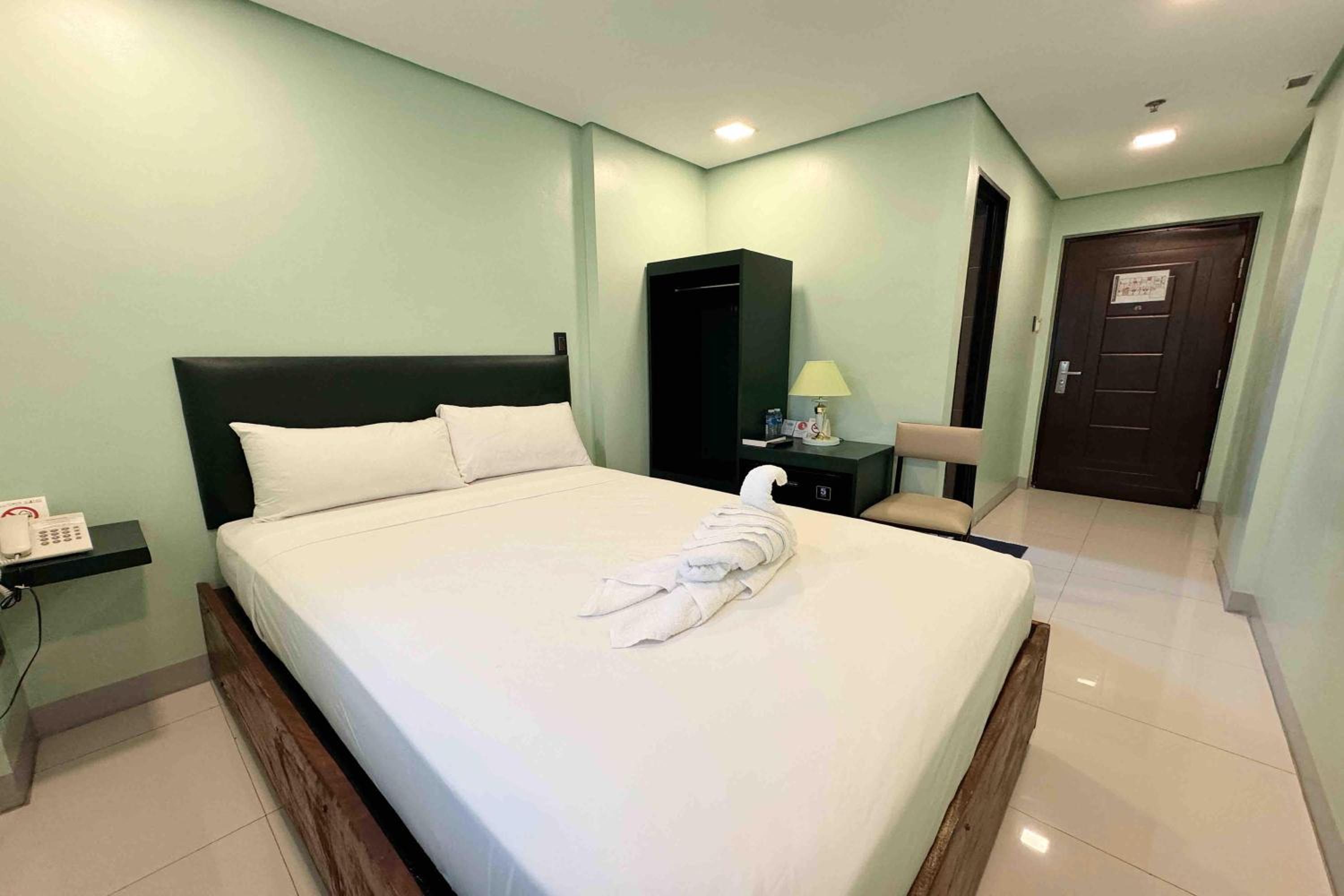 Standard Double Room - Photo 1