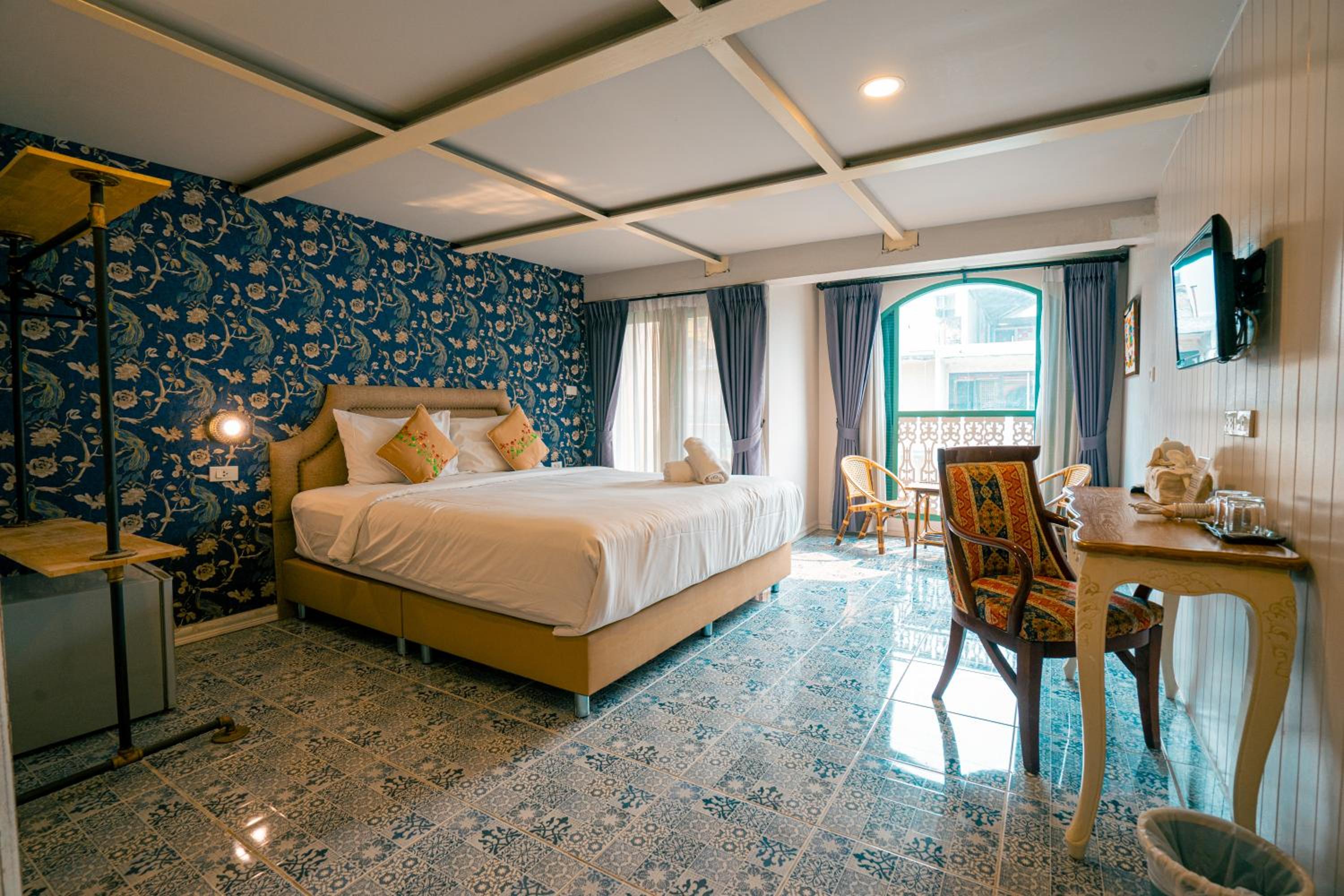Double Room with Balcony - Photo 26
