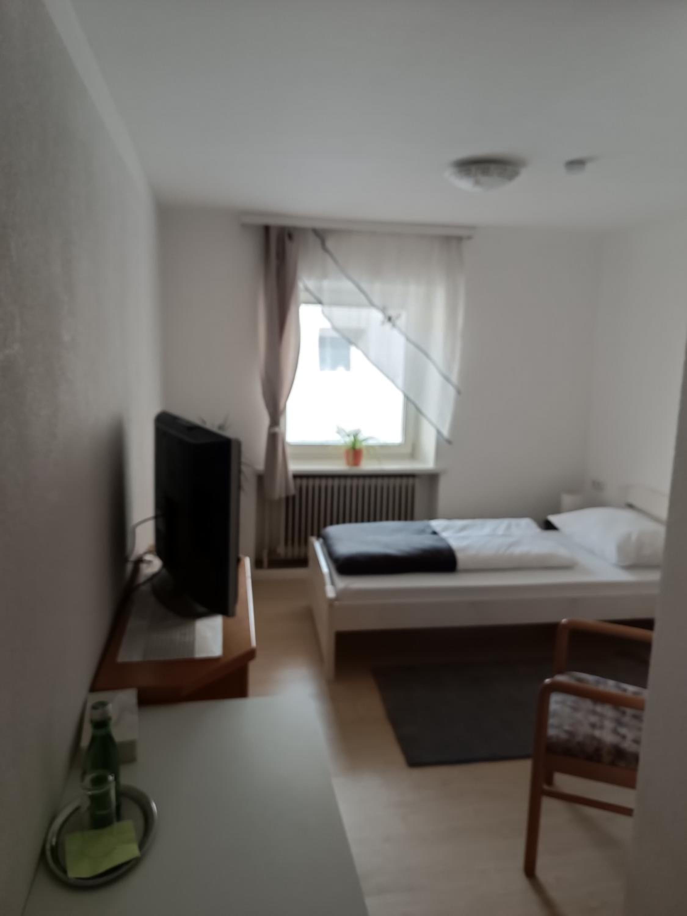 Single Room photo 2