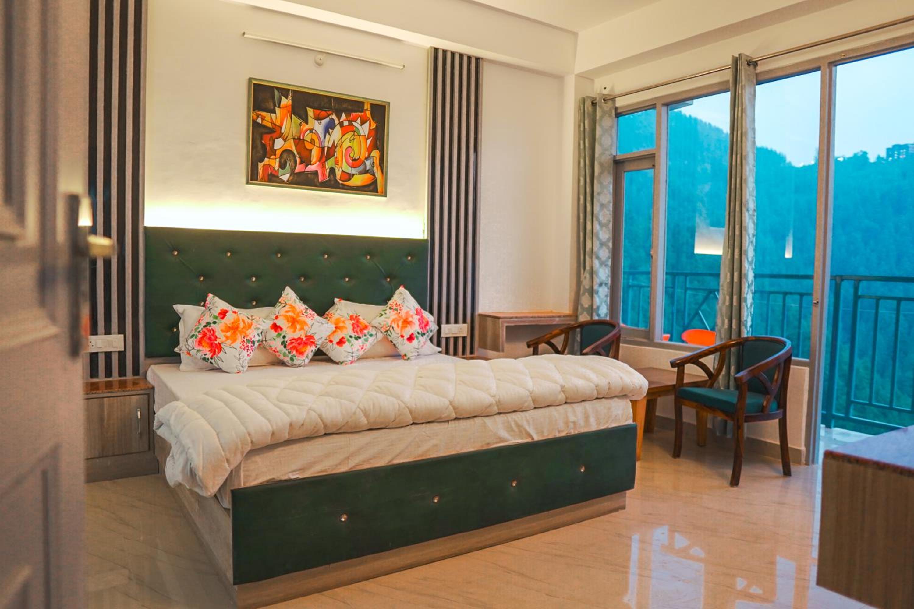 Deluxe Queen Room photo 1