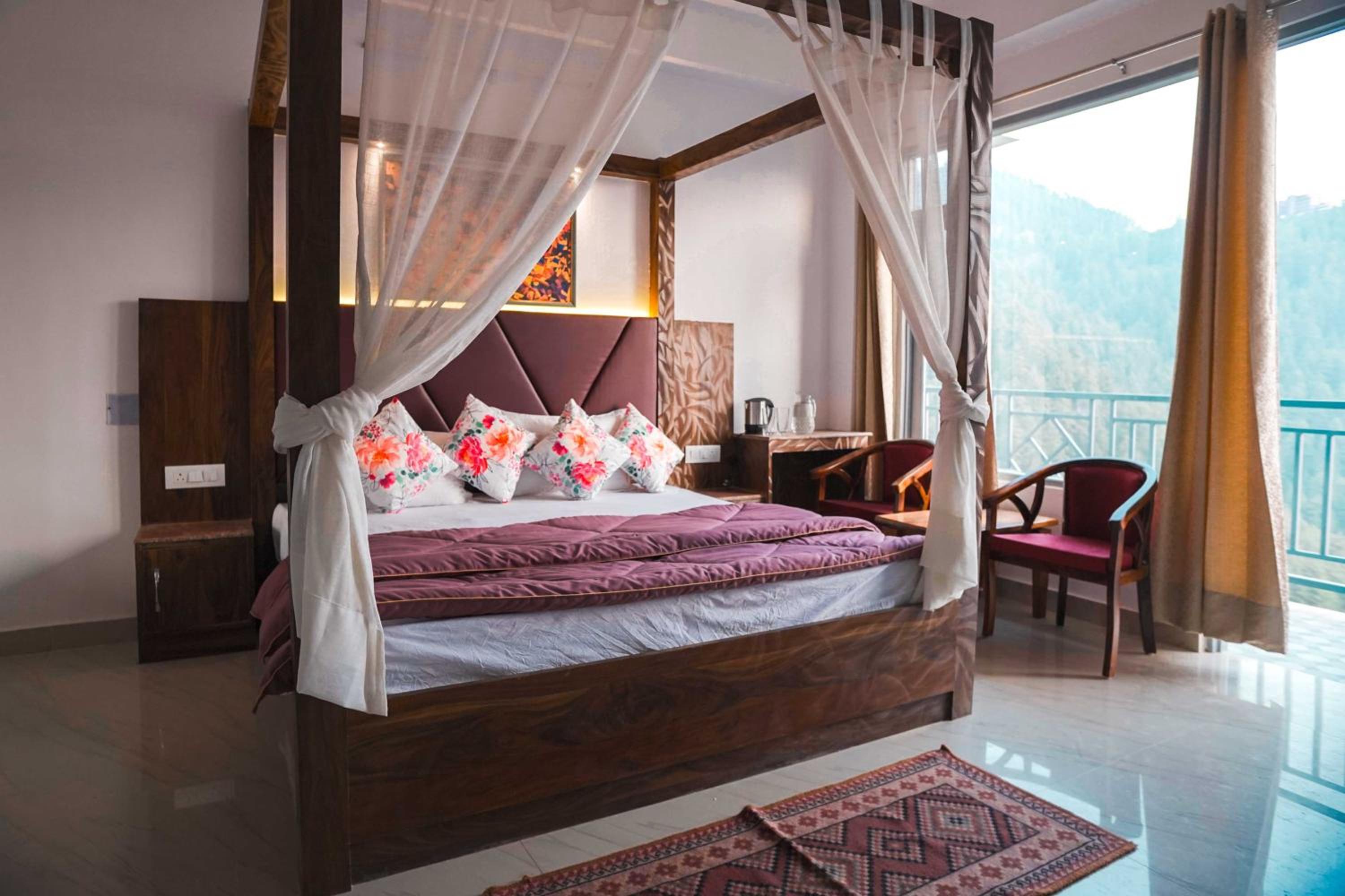 King Room With Mountain View photo 1